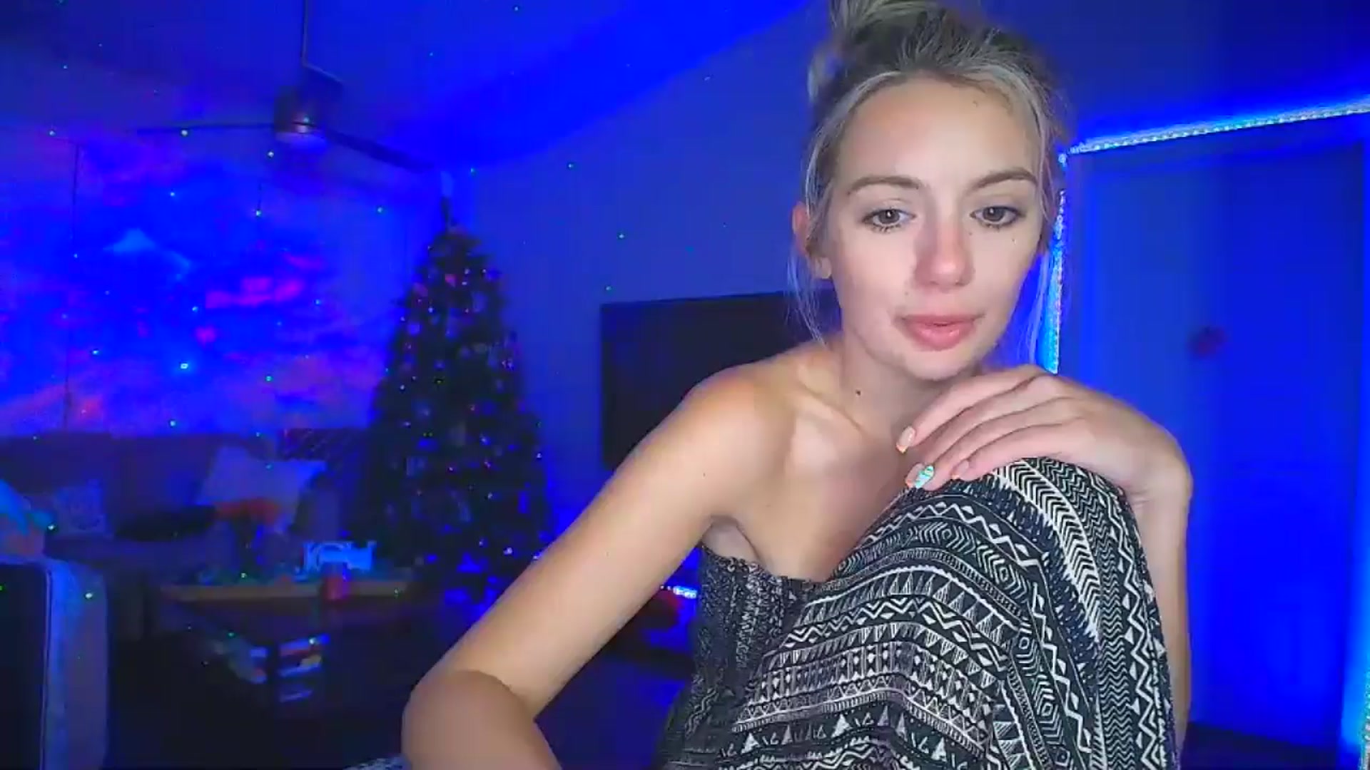 Gallery image thumbnail from Sammy_gray's myfreecams stream on, 08/09/2024, 08:03 image 17 of 20