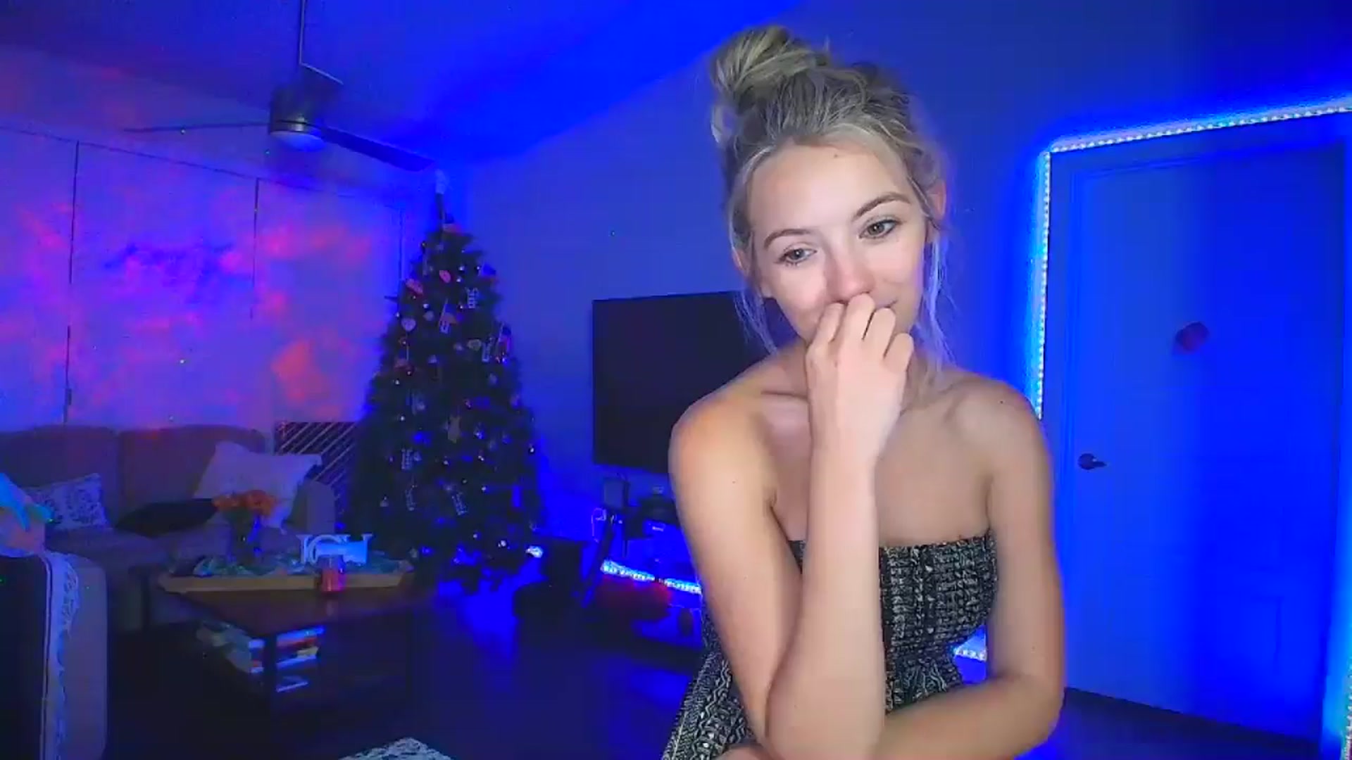 Gallery image thumbnail from Sammy_gray's myfreecams stream on, 08/09/2024, 08:03 image 11 of 20