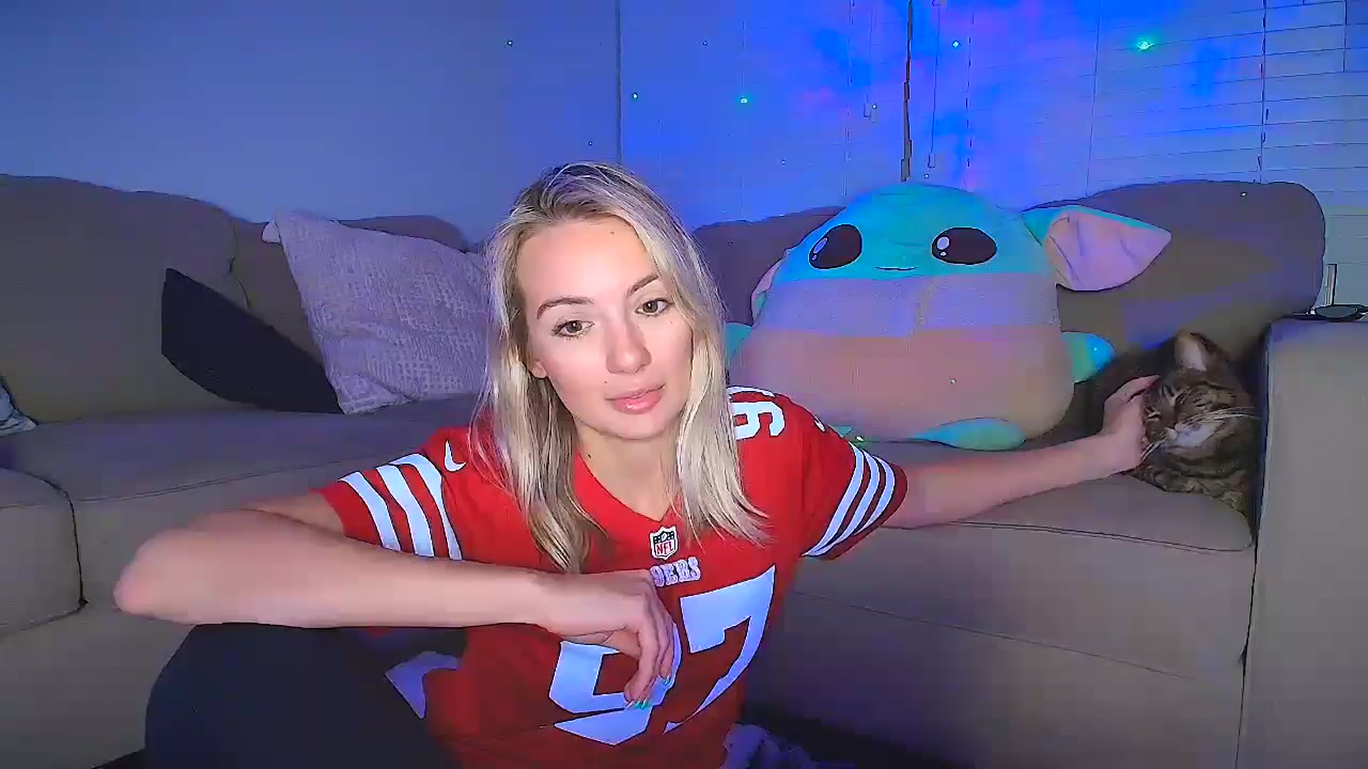 Gallery image thumbnail from Sammy_gray's myfreecams stream on, 08/22/2024, 04:23 image 4 of 20