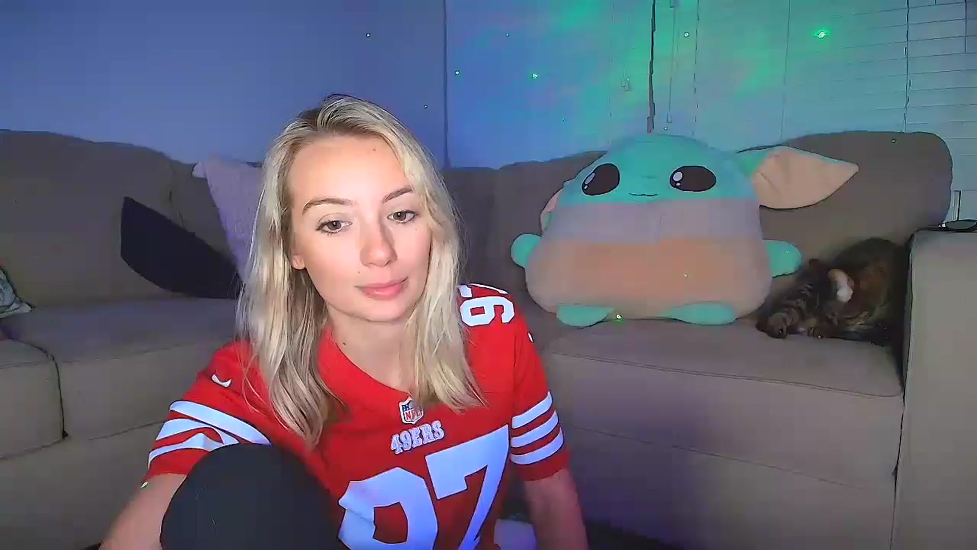 Gallery image thumbnail from Sammy_gray's myfreecams stream on, 08/22/2024, 04:23 image 6 of 20