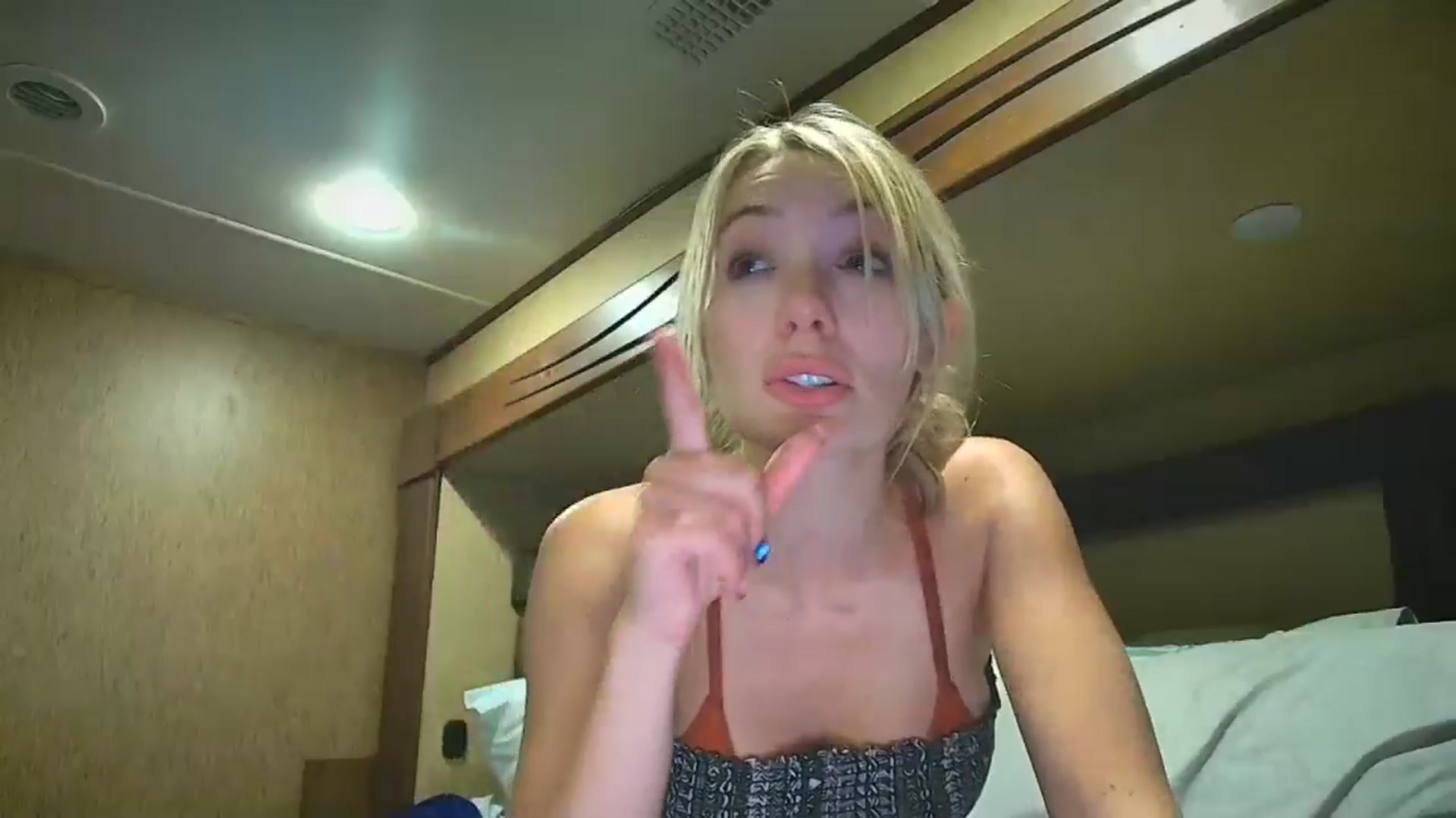 Gallery image thumbnail from Sammy_gray's myfreecams stream on, 09/03/2024, 03:08 image 5 of 20