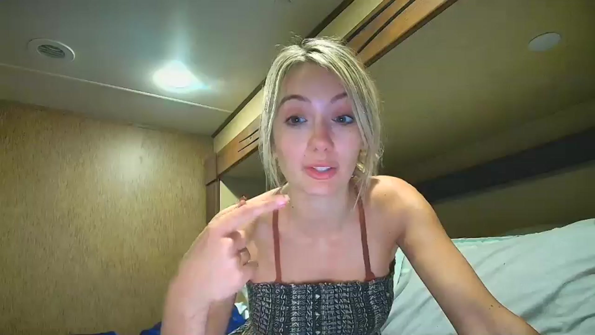 Gallery image thumbnail from Sammy_gray's myfreecams stream on, 09/03/2024, 03:08 image 11 of 20