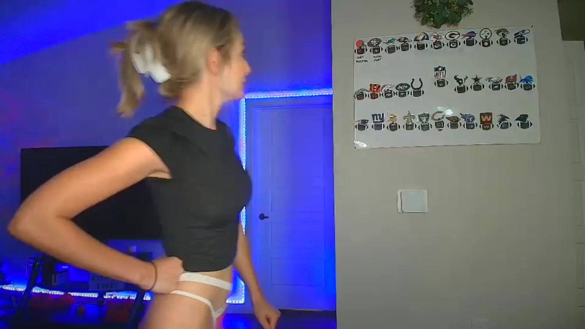 Gallery image thumbnail from Sammy_gray's myfreecams stream on, 09/06/2024, 05:22 image 7 of 20