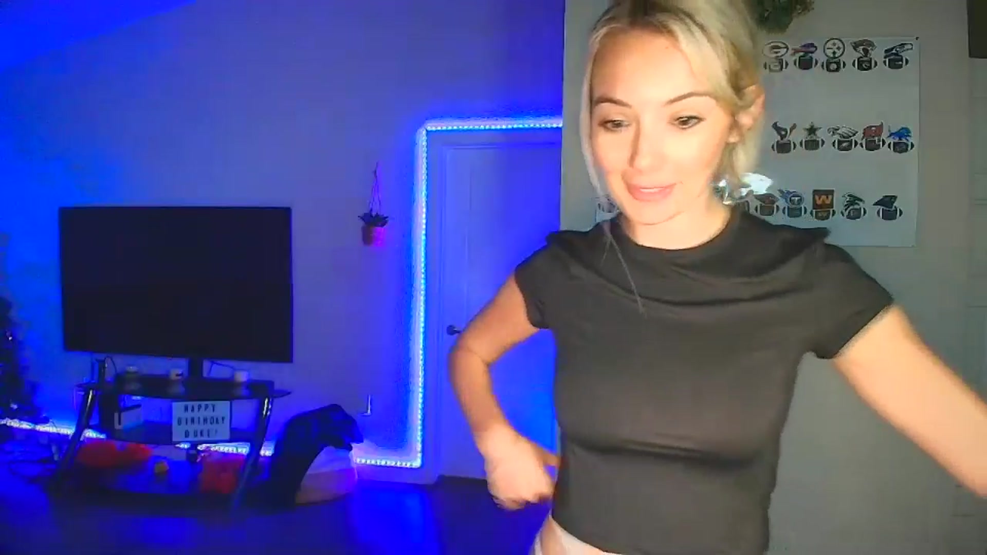 Gallery image thumbnail from Sammy_gray's myfreecams stream on, 09/06/2024, 05:22 image 8 of 20