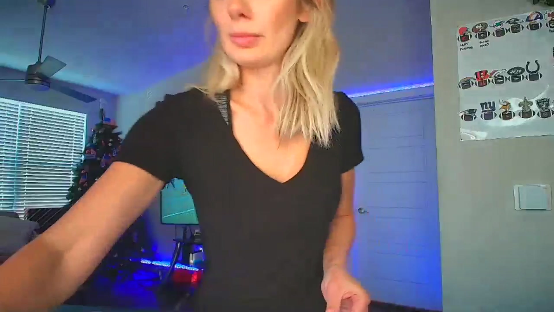 Gallery image thumbnail from Sammy_gray's myfreecams stream on, 09/07/2024, 02:47 image 9 of 20