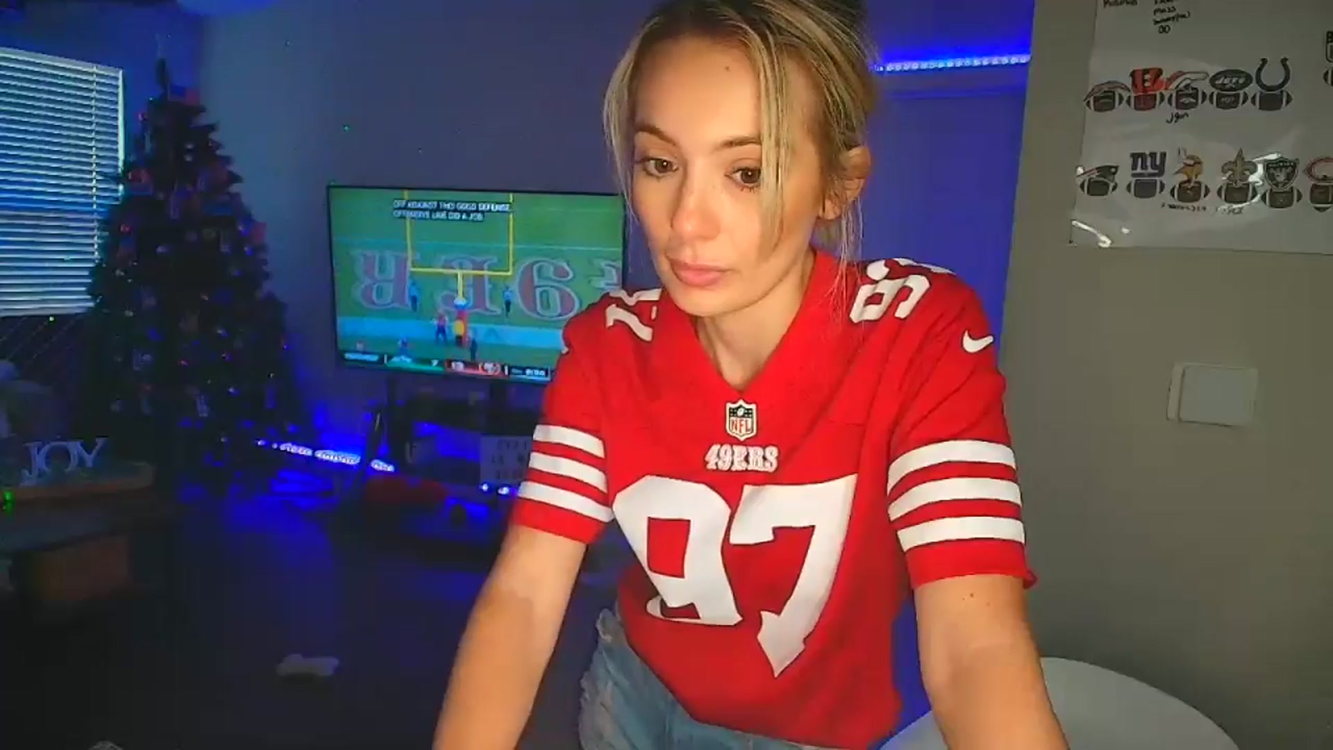 Gallery image thumbnail from Sammy_gray's myfreecams stream on, 09/10/2024, 01:58 image 16 of 20