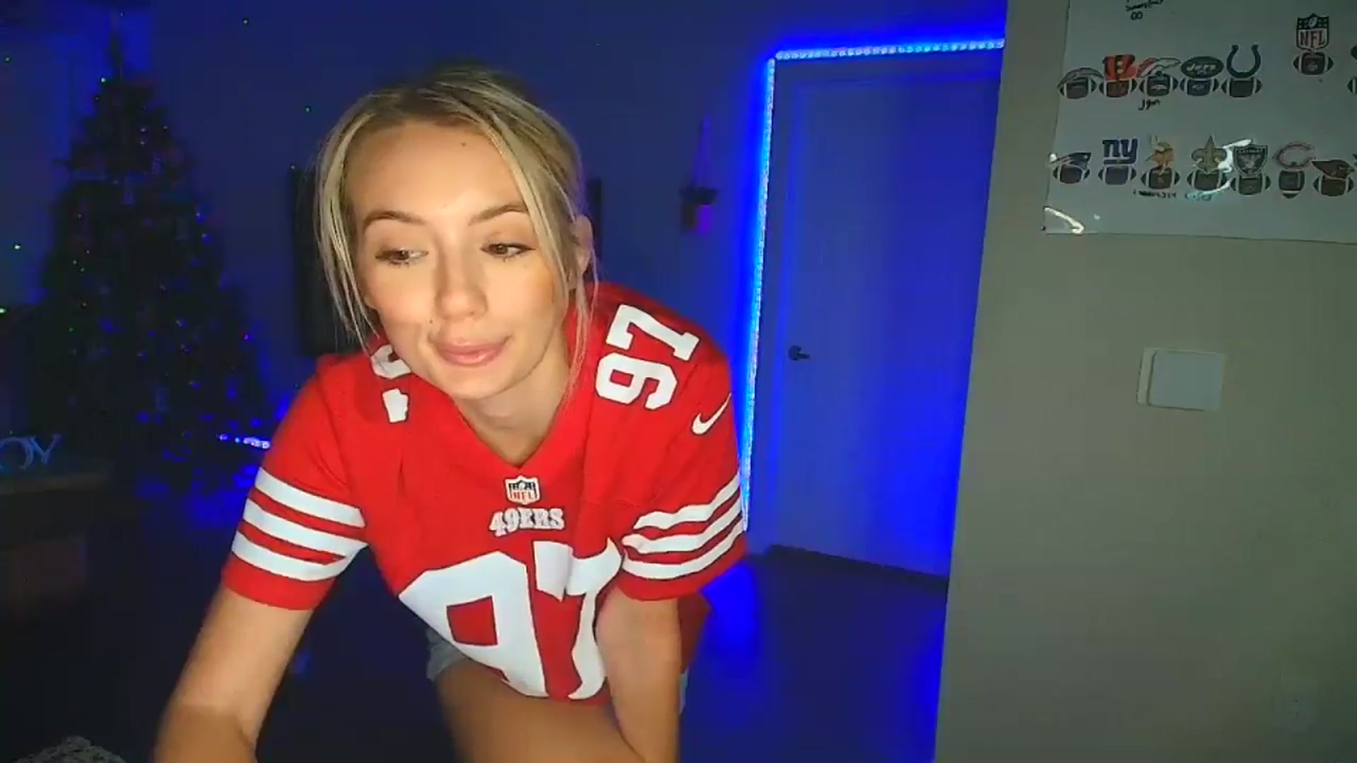 Gallery image thumbnail from Sammy_gray's myfreecams stream on, 09/10/2024, 03:39 image 17 of 20