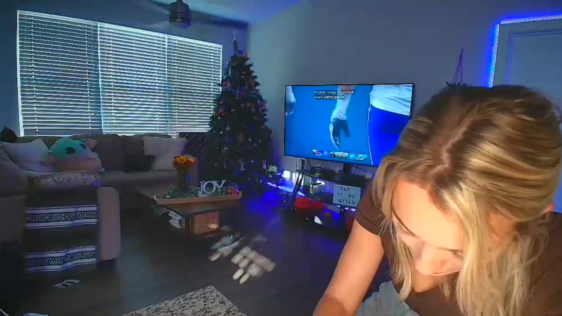 Gallery image thumbnail from Sammy_gray's myfreecams stream on, 09/13/2024, 01:39 image 6 of 20