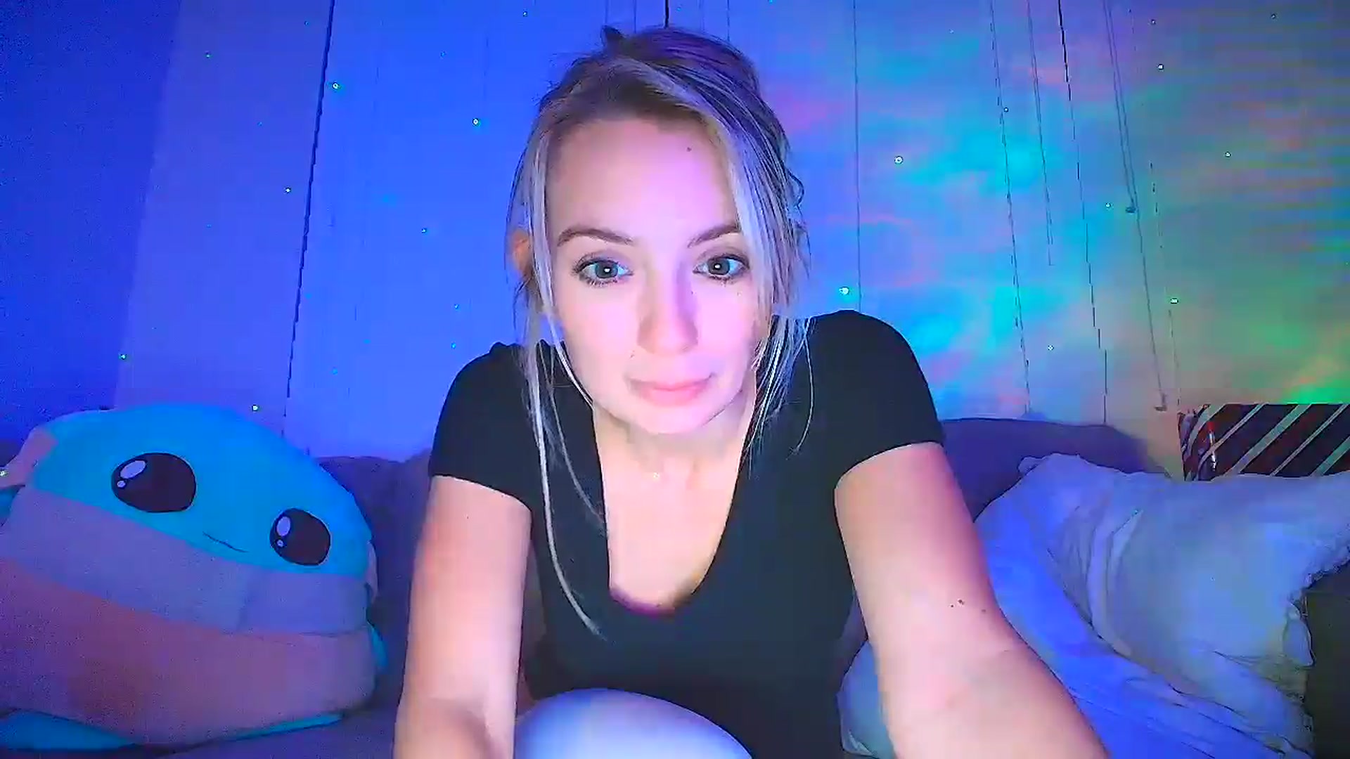 Gallery image thumbnail from Sammy_gray's myfreecams stream on, 09/18/2024, 05:50 image 9 of 20