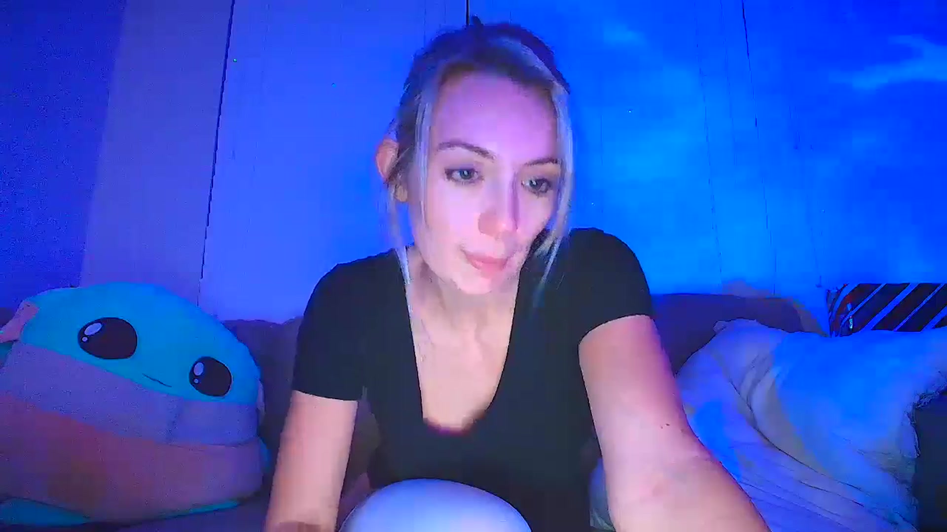 Gallery image thumbnail from Sammy_gray's myfreecams stream on, 09/18/2024, 05:50 image 8 of 20