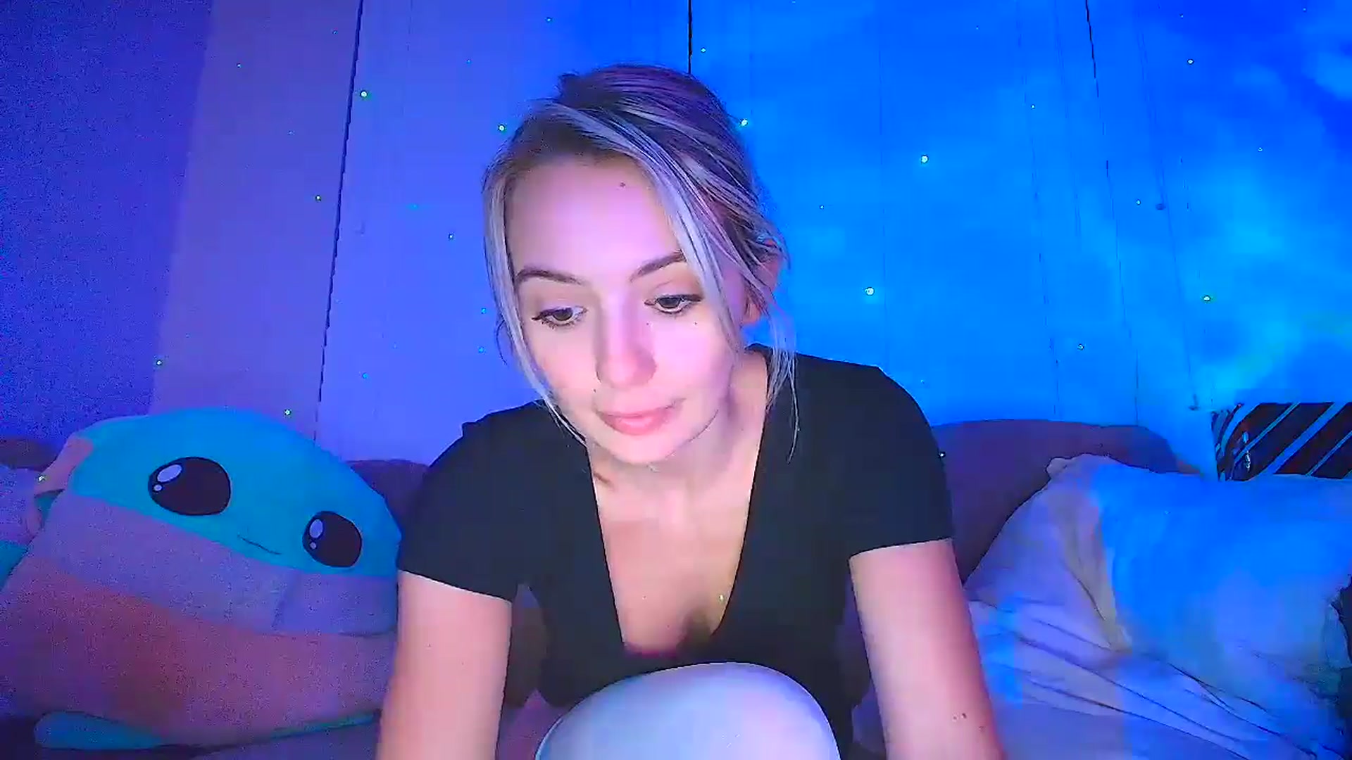 Gallery image thumbnail from Sammy_gray's myfreecams stream on, 09/18/2024, 05:50 image 13 of 20