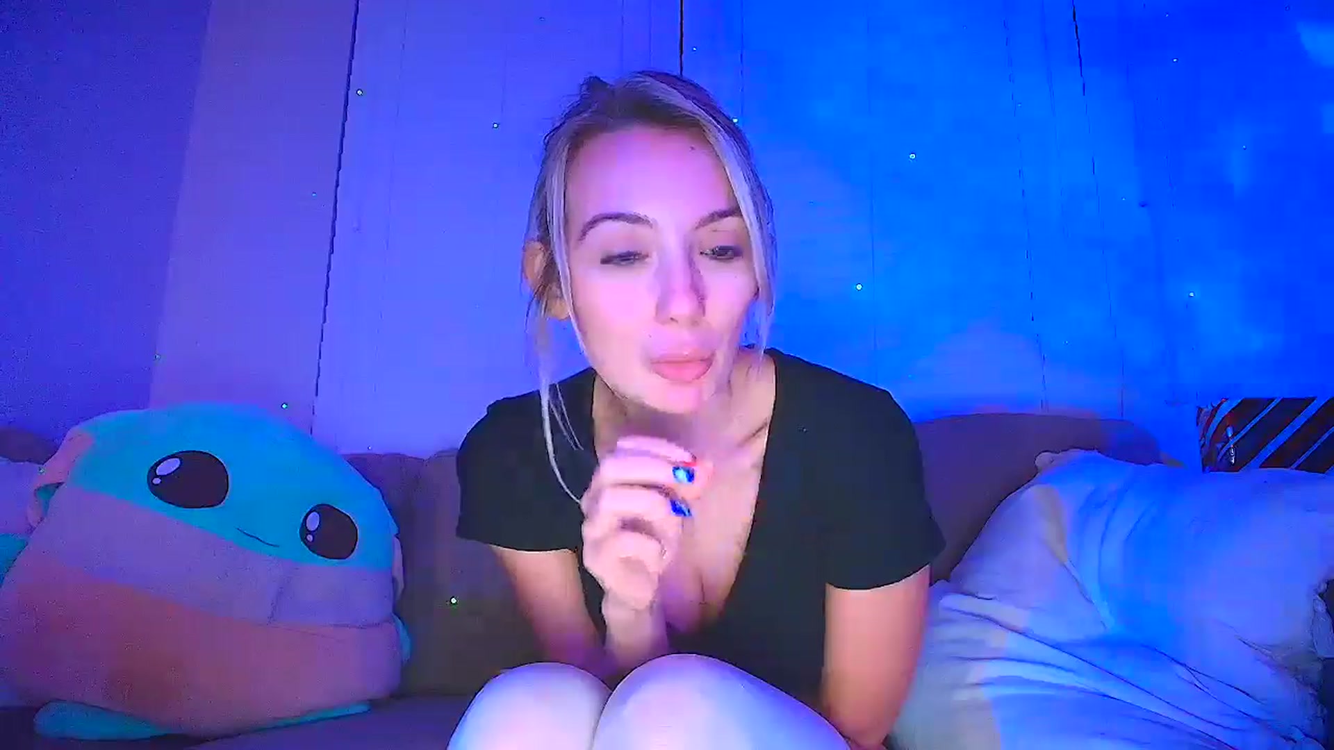 Gallery image thumbnail from Sammy_gray's myfreecams stream on, 09/18/2024, 05:50 image 15 of 20