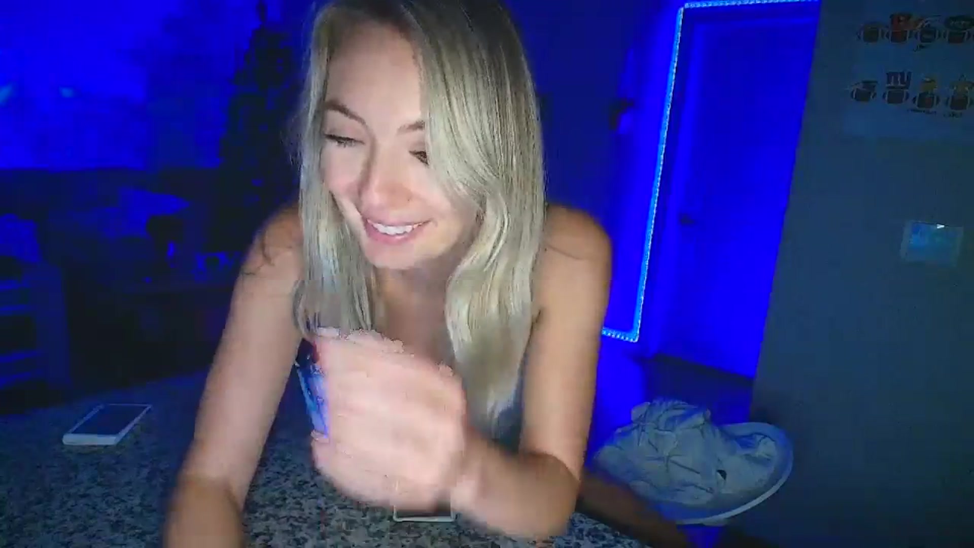 Gallery image thumbnail from Sammy_gray's myfreecams stream on, 09/22/2024, 04:57 image 14 of 20