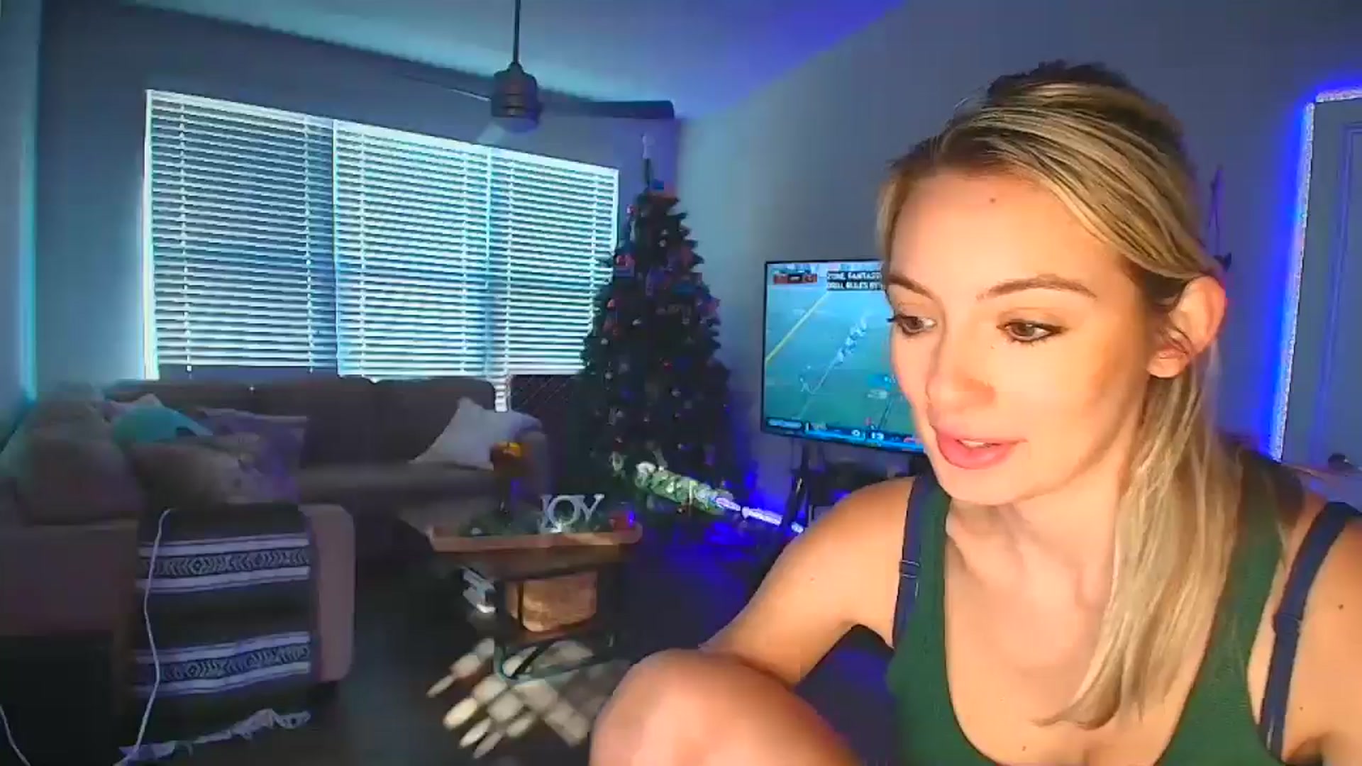 Gallery image thumbnail from Sammy_gray's myfreecams stream on, 09/24/2024, 01:07 image 2 of 20