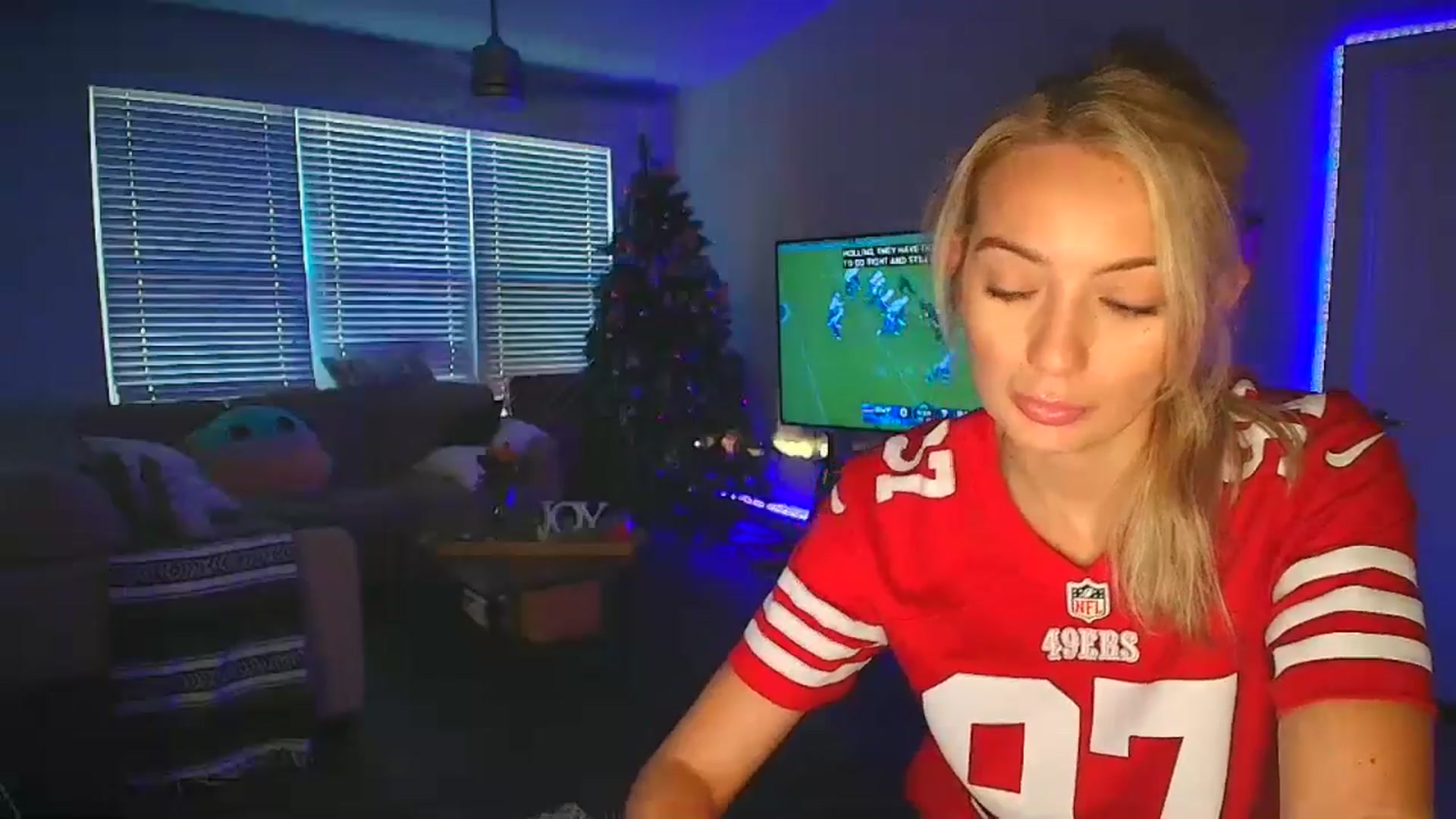 Gallery image thumbnail from Sammy_gray's myfreecams stream on, 09/30/2024, 01:44 image 9 of 20