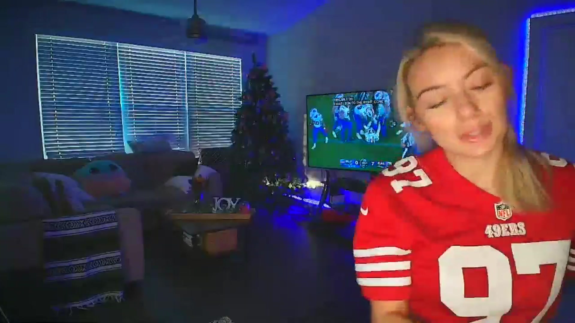 Gallery image thumbnail from Sammy_gray's myfreecams stream on, 09/30/2024, 02:16 image 10 of 20