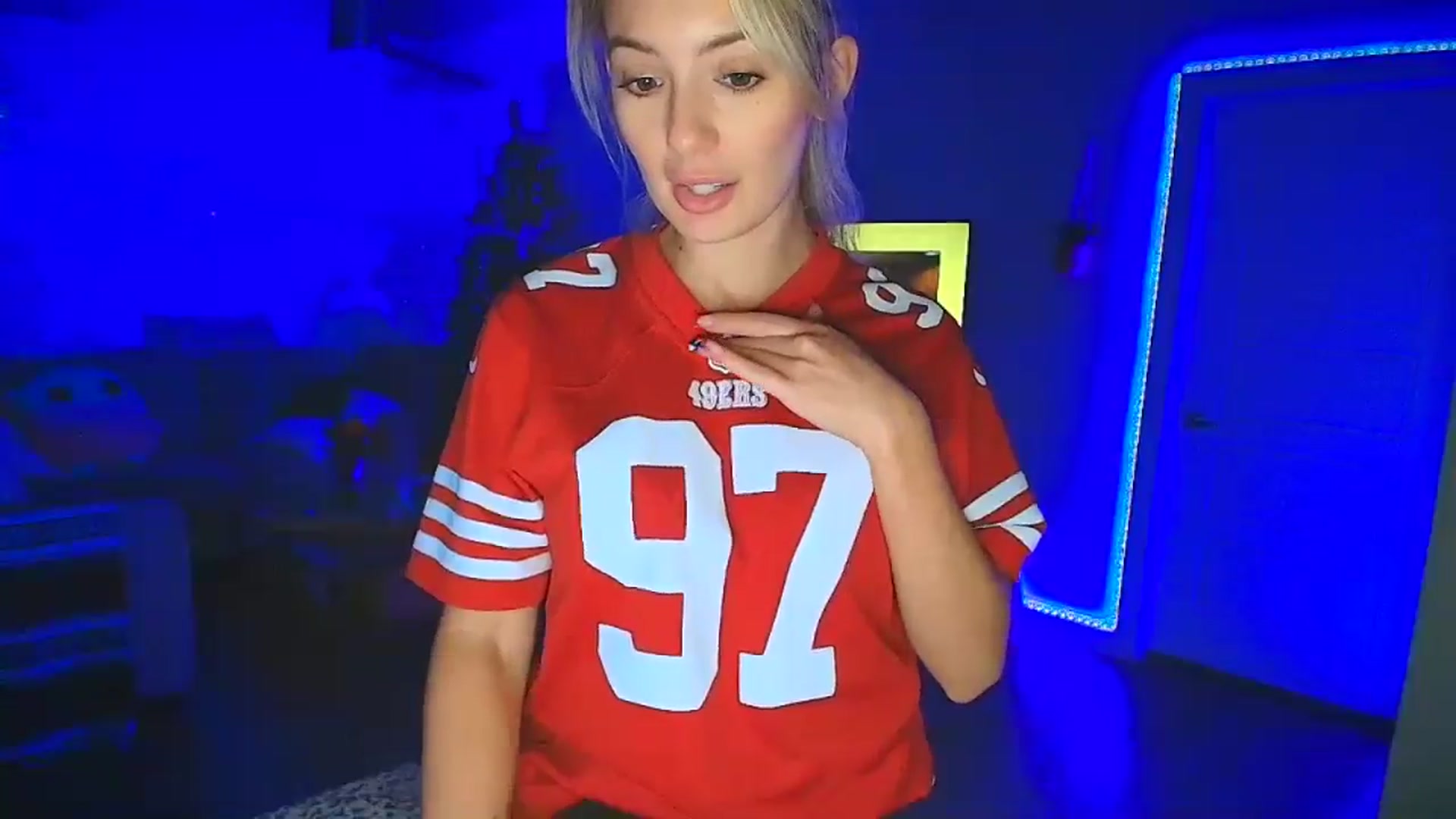 Gallery image thumbnail from Sammy_gray's myfreecams stream on, 09/30/2024, 02:16 image 17 of 20