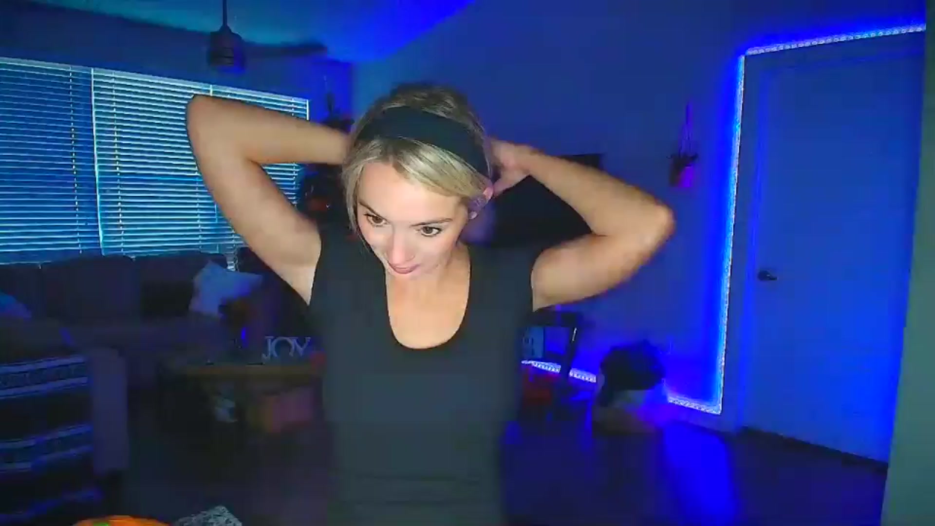 Gallery image thumbnail from Sammy_gray's myfreecams stream on, 10/05/2024, 01:11 image 11 of 20