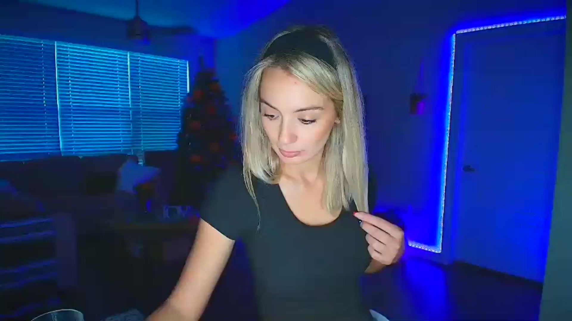 Gallery image thumbnail from Sammy_gray's myfreecams stream on, 10/05/2024, 01:11 image 13 of 20