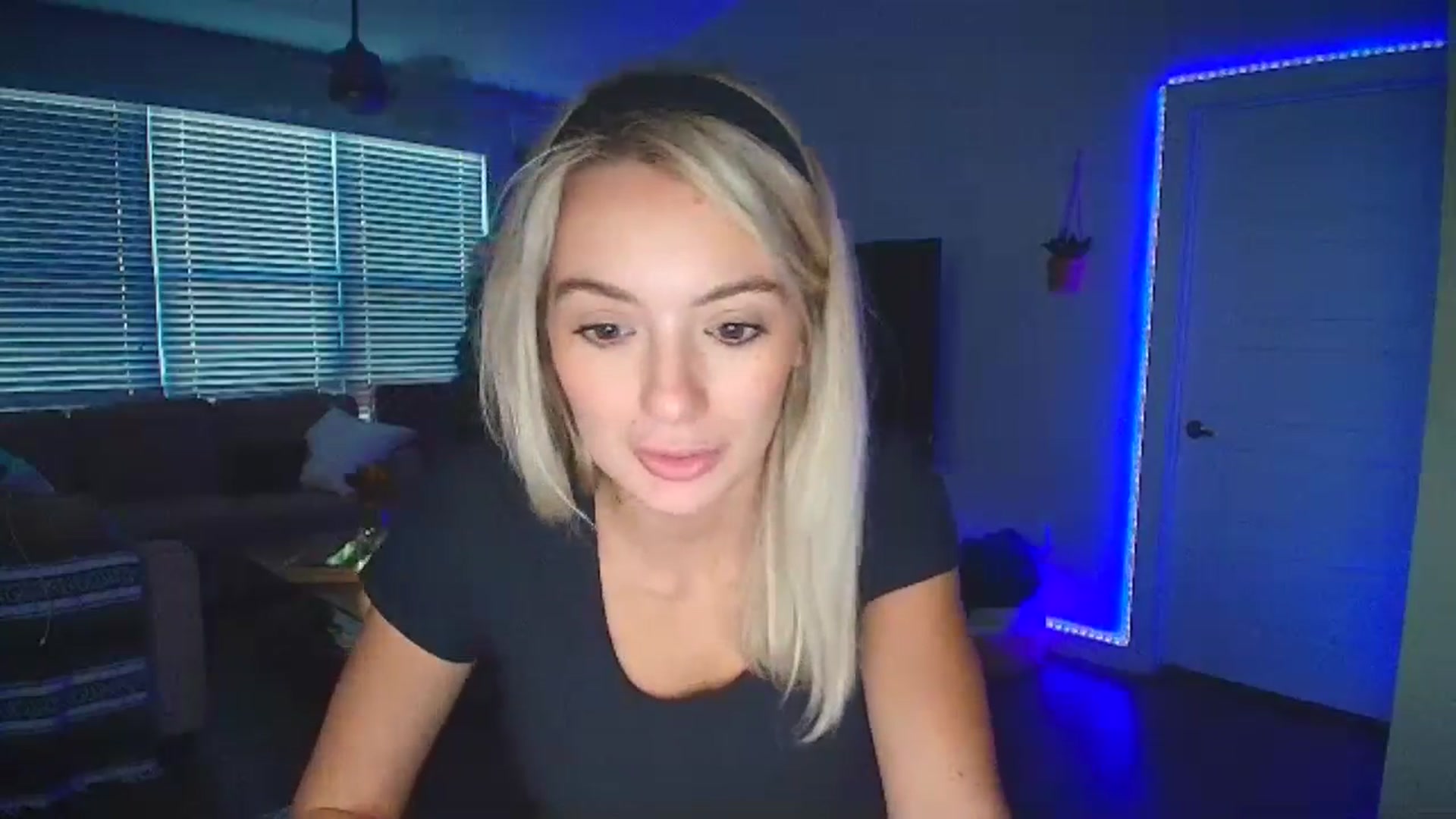 Gallery image thumbnail from Sammy_gray's myfreecams stream on, 10/05/2024, 01:11 image 2 of 20