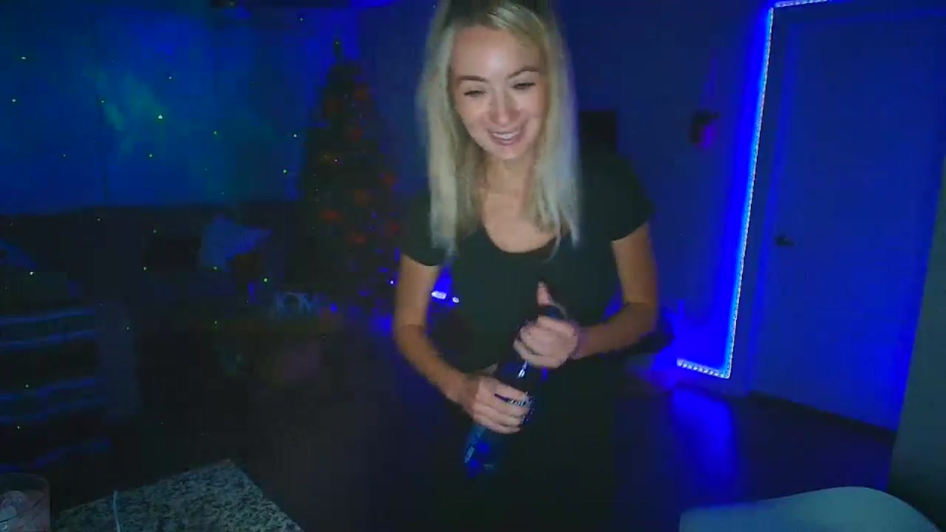 Gallery image thumbnail from Sammy_gray's myfreecams stream on, 10/05/2024, 04:39 image 4 of 20