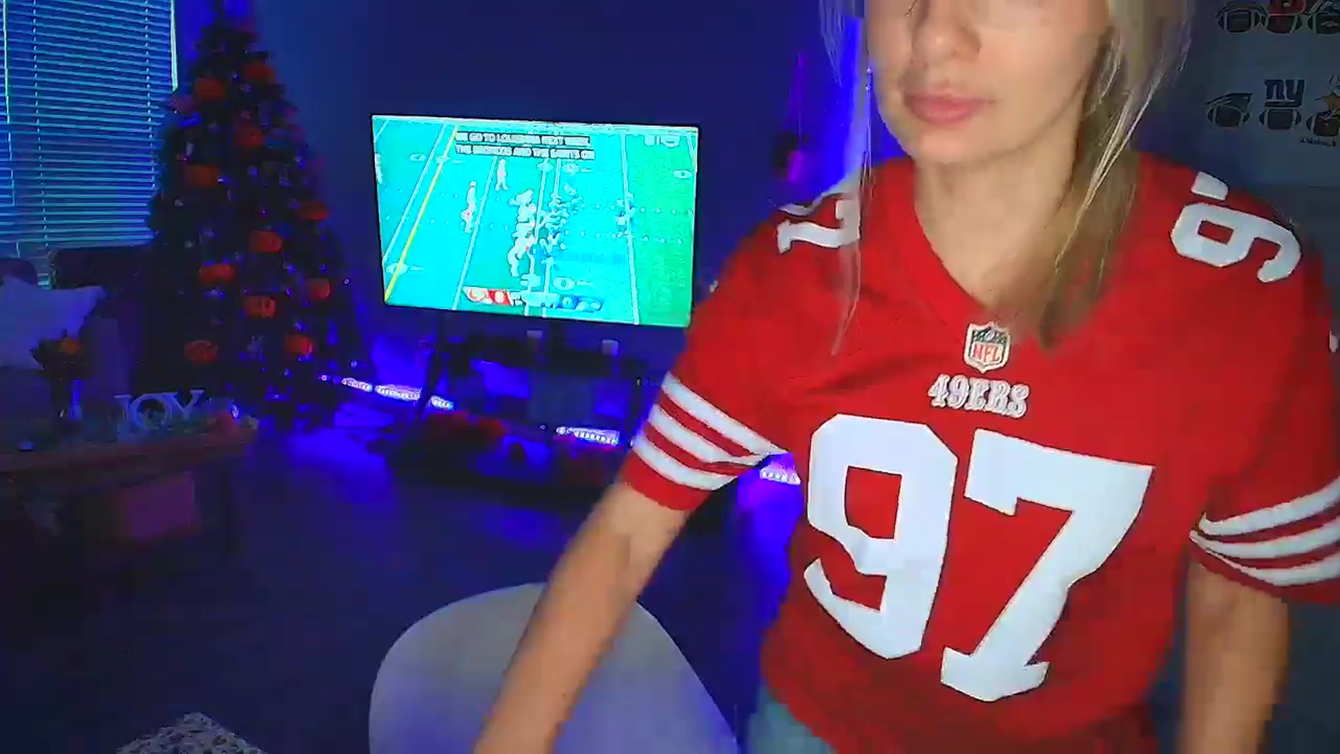 Gallery image thumbnail from Sammy_gray's myfreecams stream on, 10/11/2024, 01:06 image 15 of 20