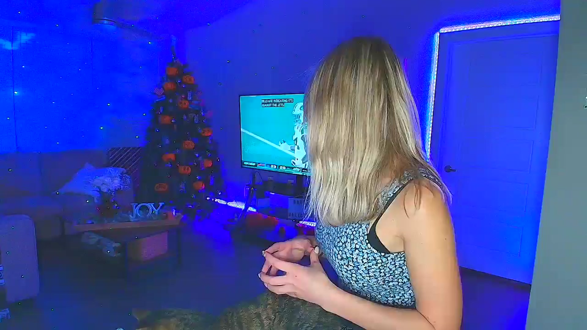Gallery image thumbnail from Sammy_gray's myfreecams stream on, 10/15/2024, 03:12 image 16 of 20