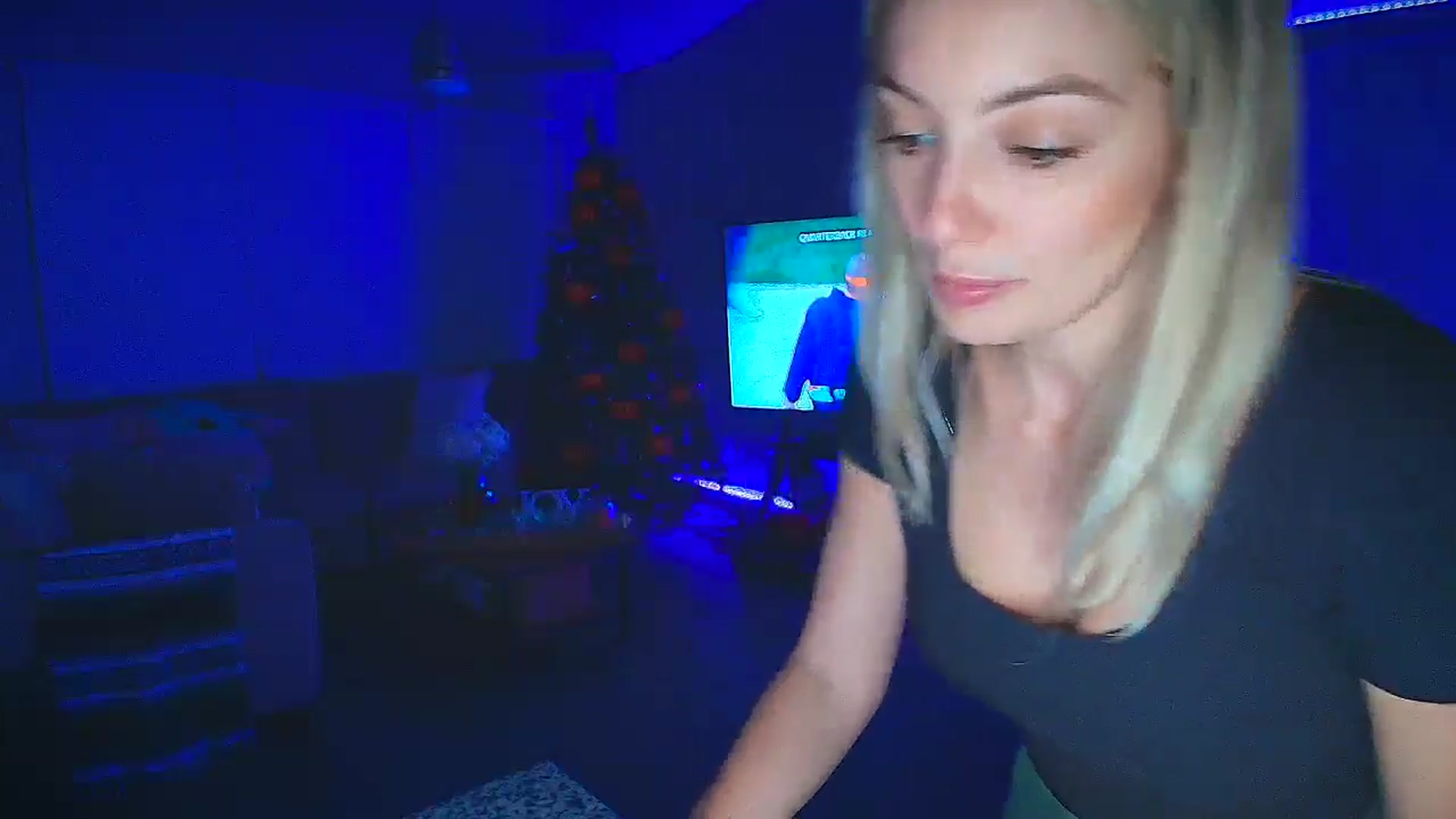 Gallery image thumbnail from Sammy_gray's myfreecams stream on, 10/18/2024, 01:46 image 14 of 20
