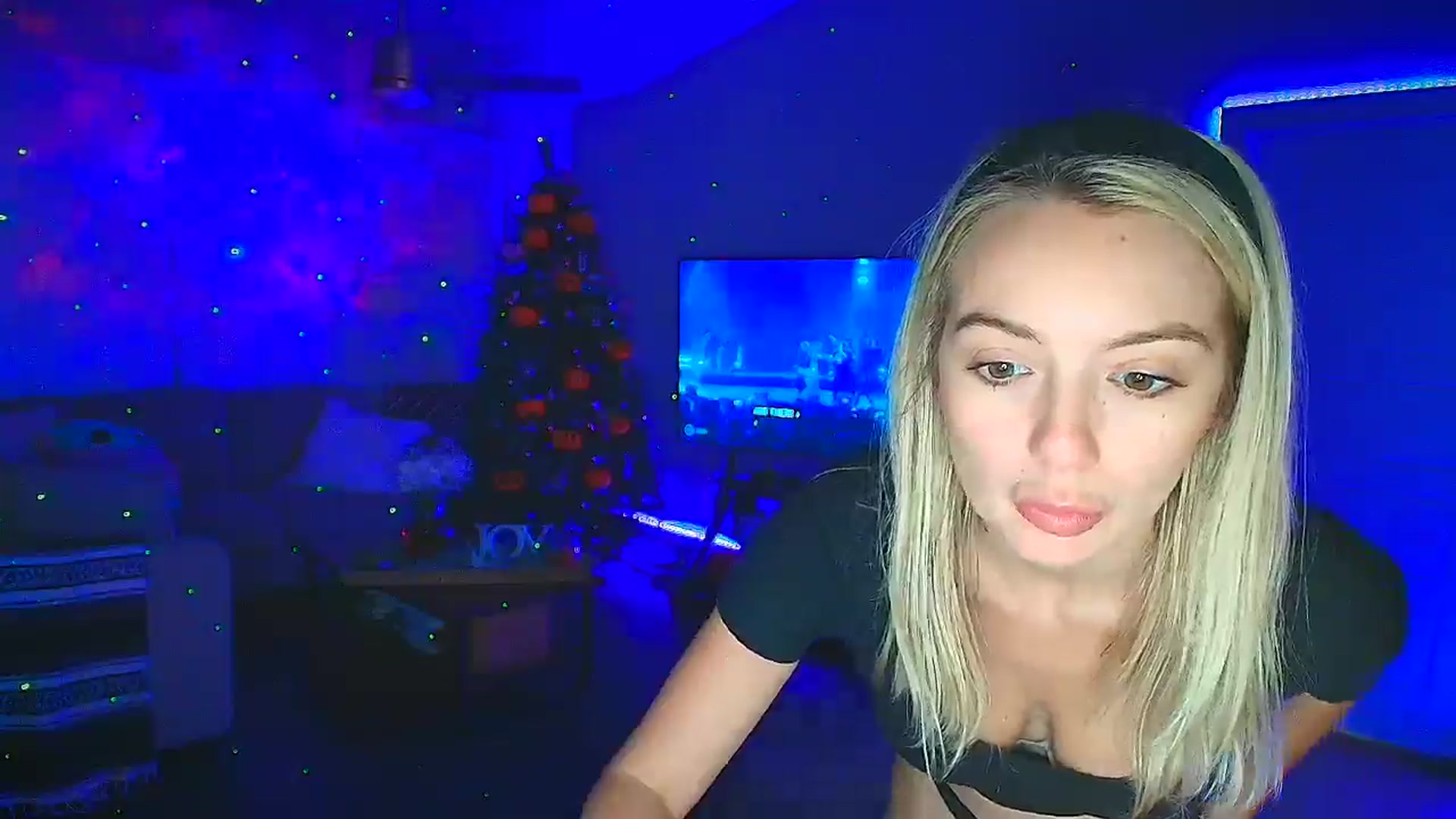 Gallery image thumbnail from Sammy_gray's myfreecams stream on, 10/18/2024, 05:14 image 13 of 20