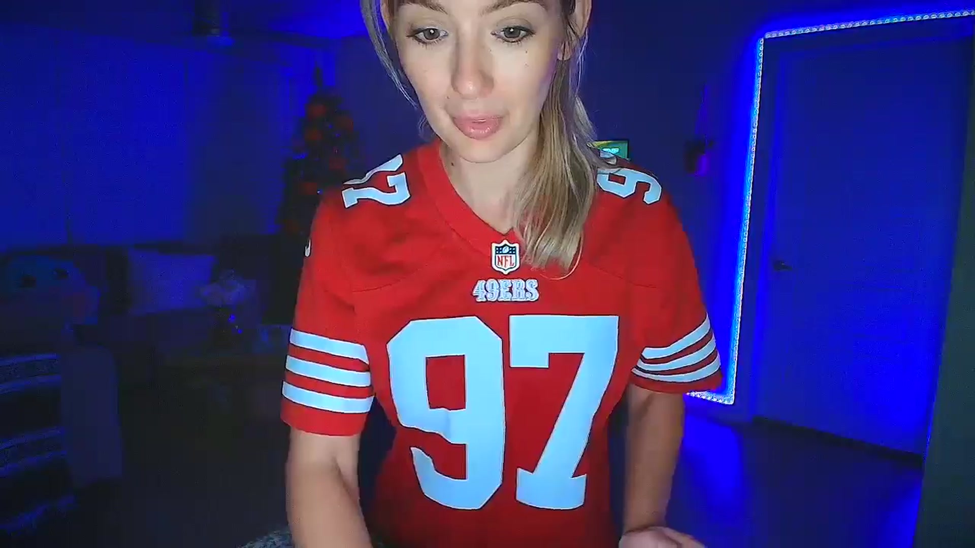 Gallery image thumbnail from Sammy_gray's myfreecams stream on, 10/21/2024, 01:12 image 20 of 20