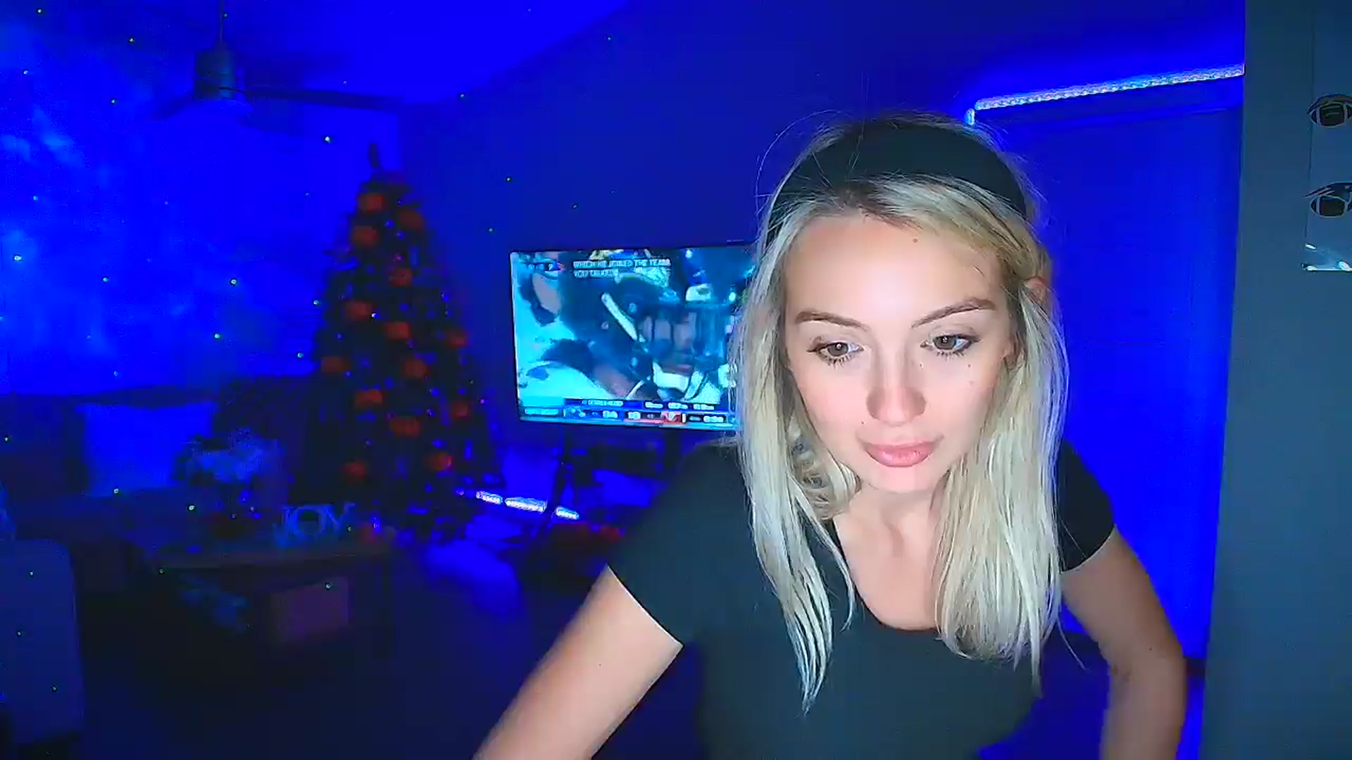 Gallery image thumbnail from Sammy_gray's myfreecams stream on, 10/22/2024, 02:51 image 17 of 20