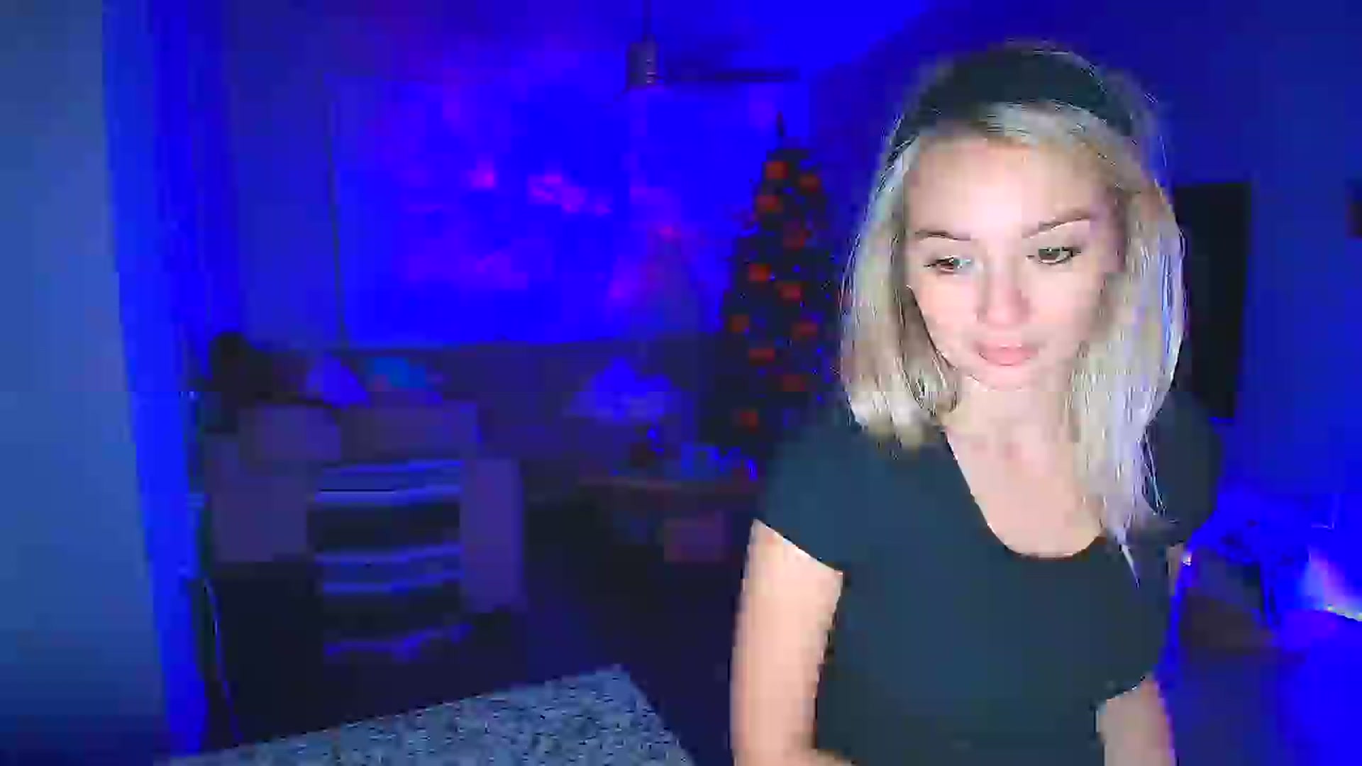 Gallery image thumbnail from Sammy_gray's myfreecams stream on, 10/22/2024, 06:52 image 14 of 20