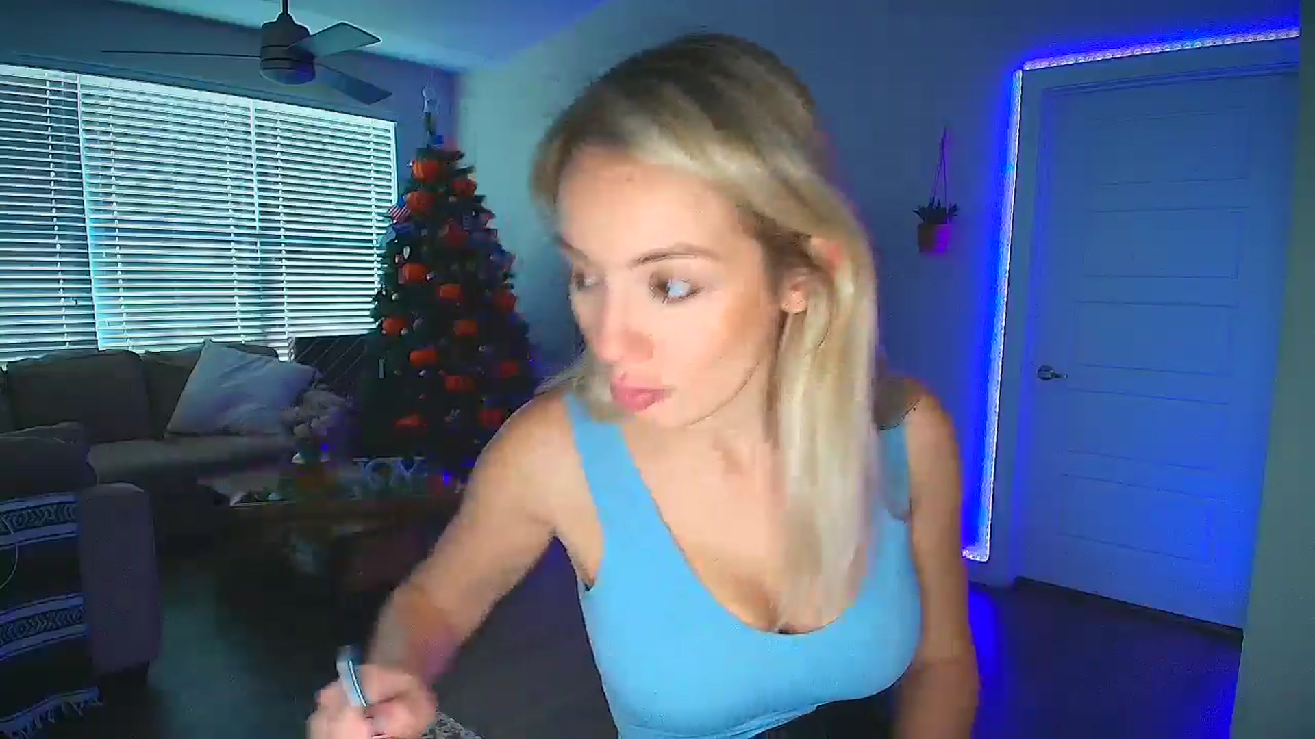 Gallery image thumbnail from Sammy_gray's myfreecams stream on, 10/23/2024, 22:07 image 2 of 20