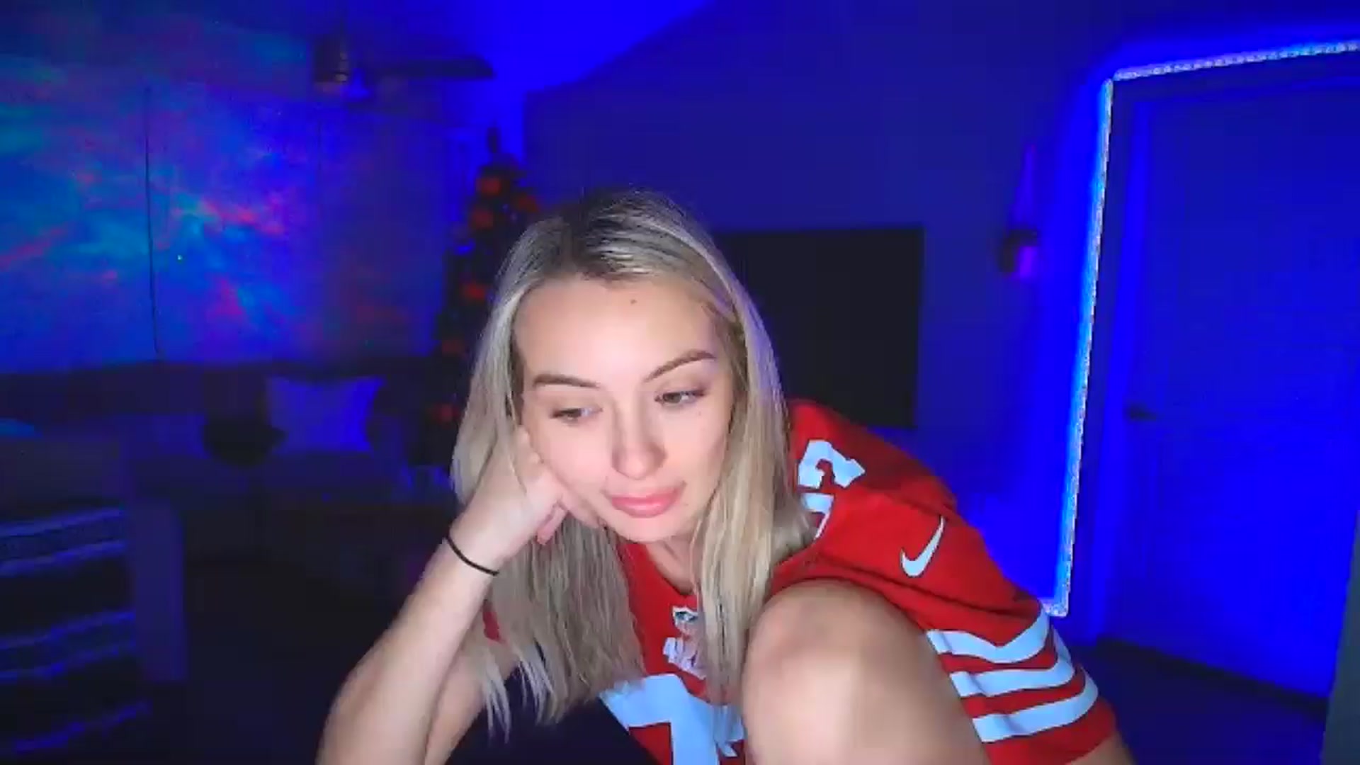Gallery image thumbnail from Sammy_gray's myfreecams stream on, 10/28/2024, 04:15 image 11 of 20
