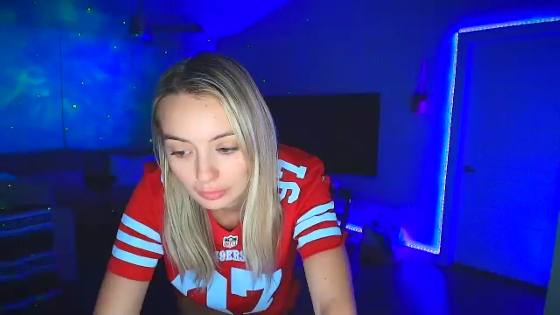 Gallery image thumbnail from Sammy_gray's myfreecams stream on, 10/28/2024, 04:15 image 14 of 20