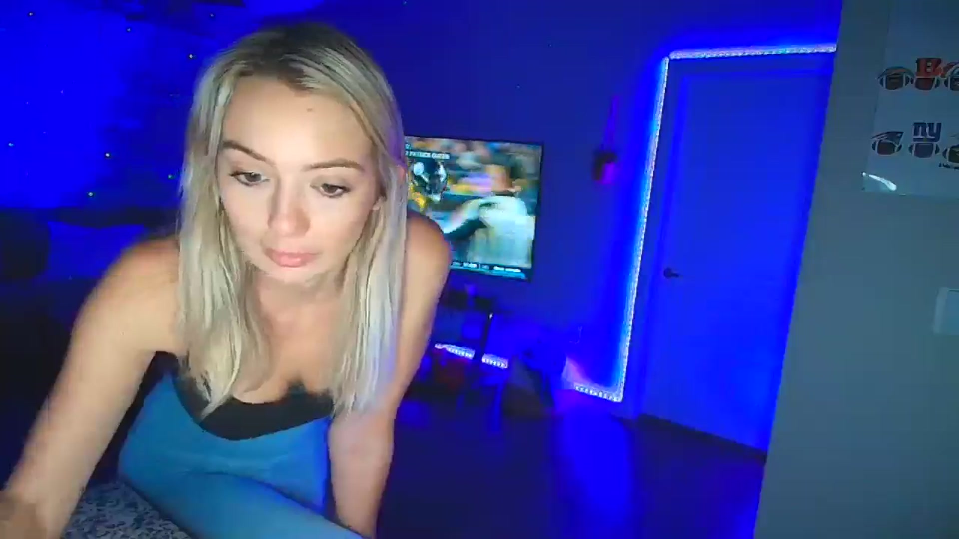 Gallery image thumbnail from Sammy_gray's myfreecams stream on, 10/29/2024, 02:52 image 6 of 20