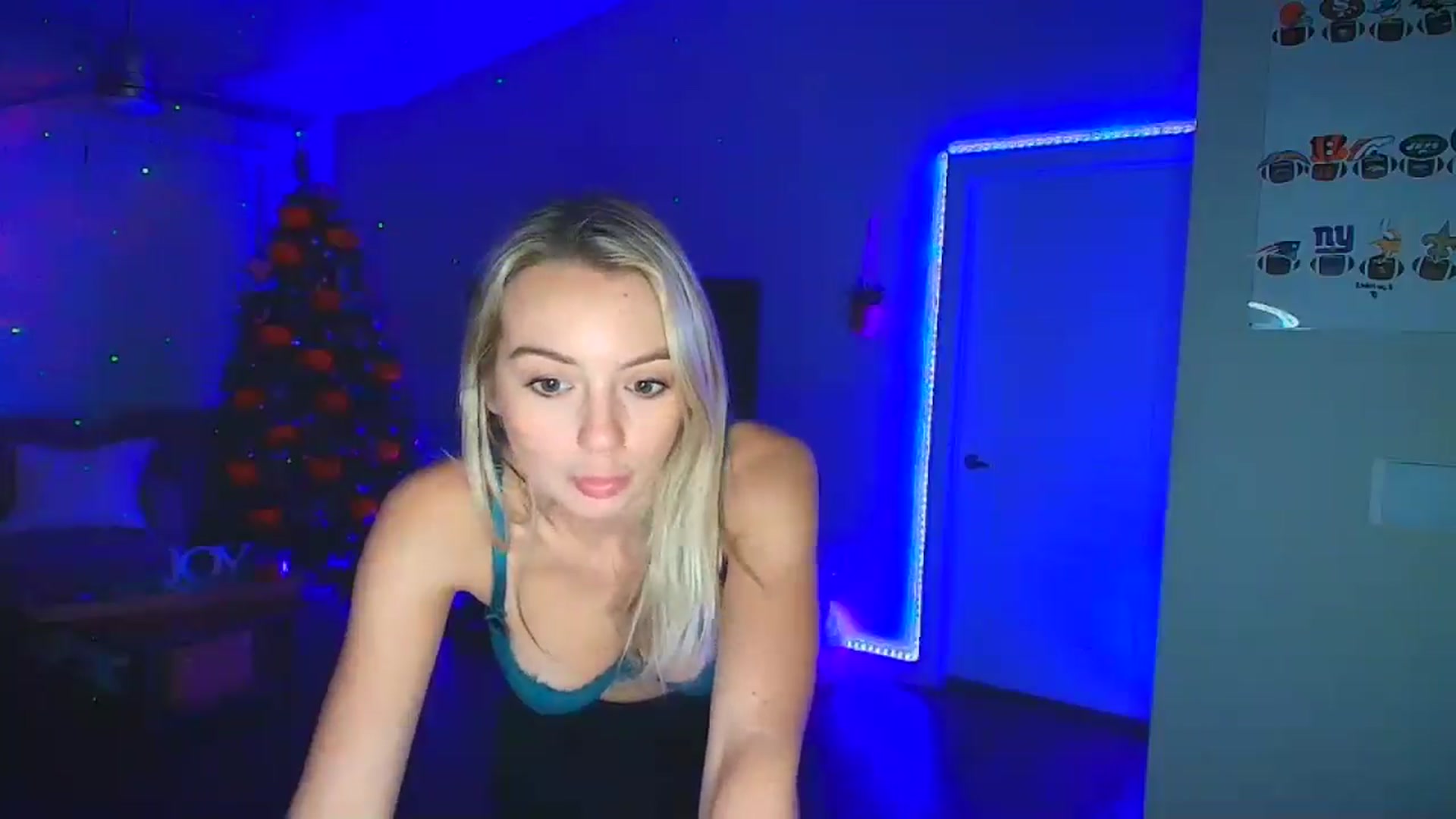 Gallery image thumbnail from Sammy_gray's myfreecams stream on, 10/30/2024, 04:11 image 6 of 20