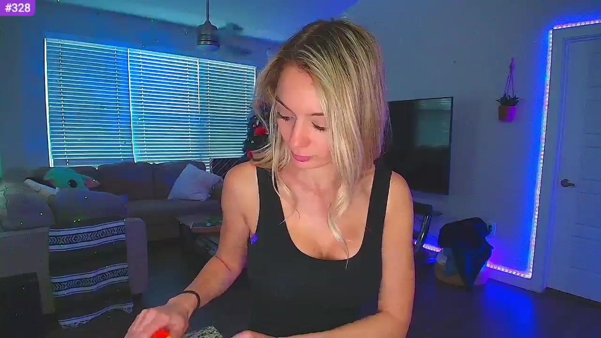 Gallery image thumbnail from Sammy_gray's myfreecams stream on, 11/02/2024, 01:44 image 3 of 20