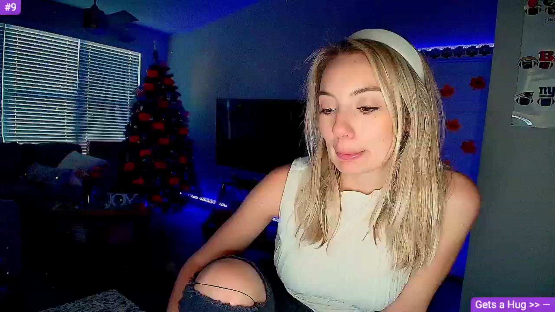 Gallery image thumbnail from Sammy_gray's myfreecams stream on, 11/15/2024, 24:01 image 7 of 20