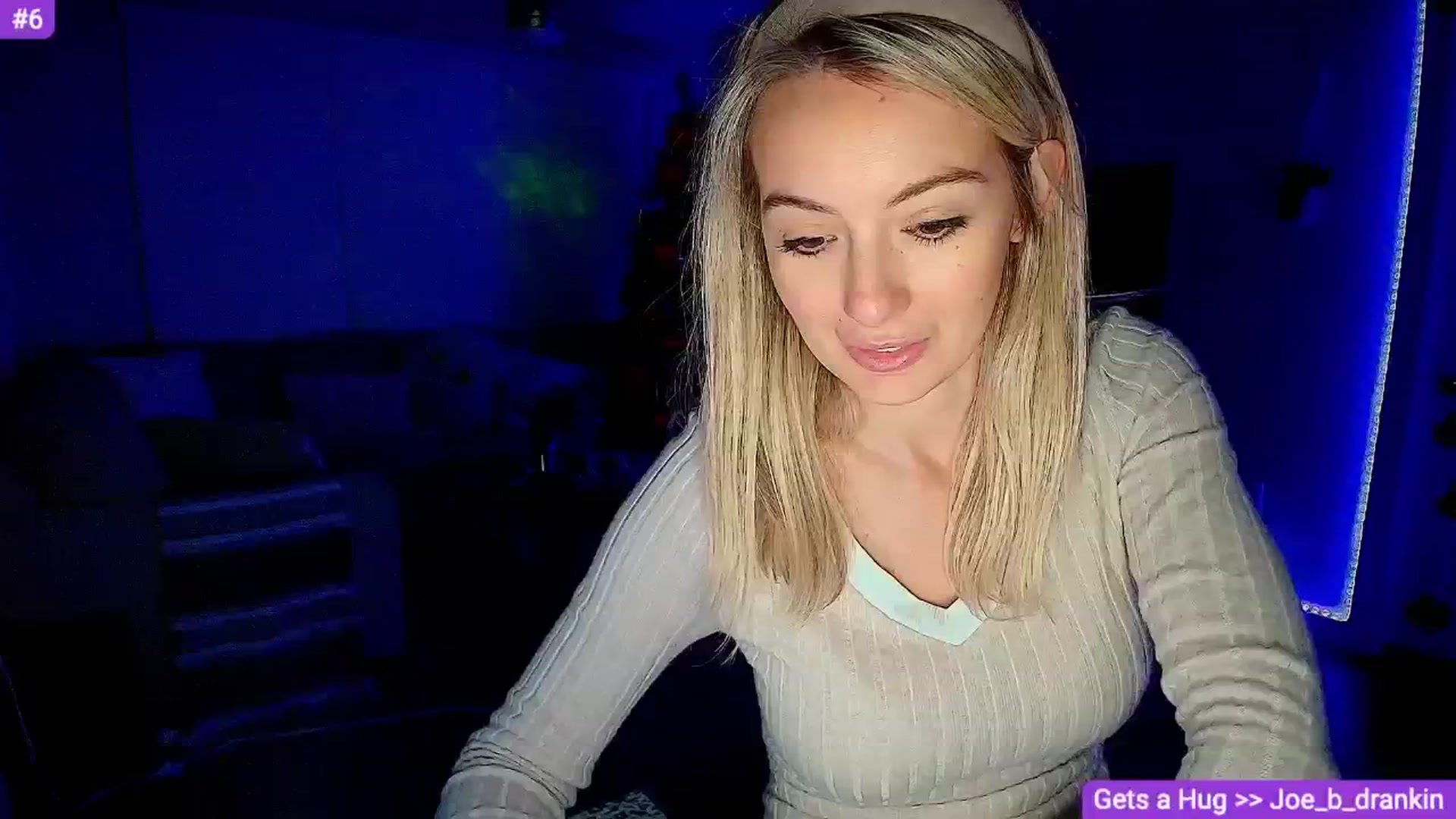 Gallery image thumbnail from Sammy_gray's myfreecams stream on, 11/19/2024, 05:38 image 2 of 20