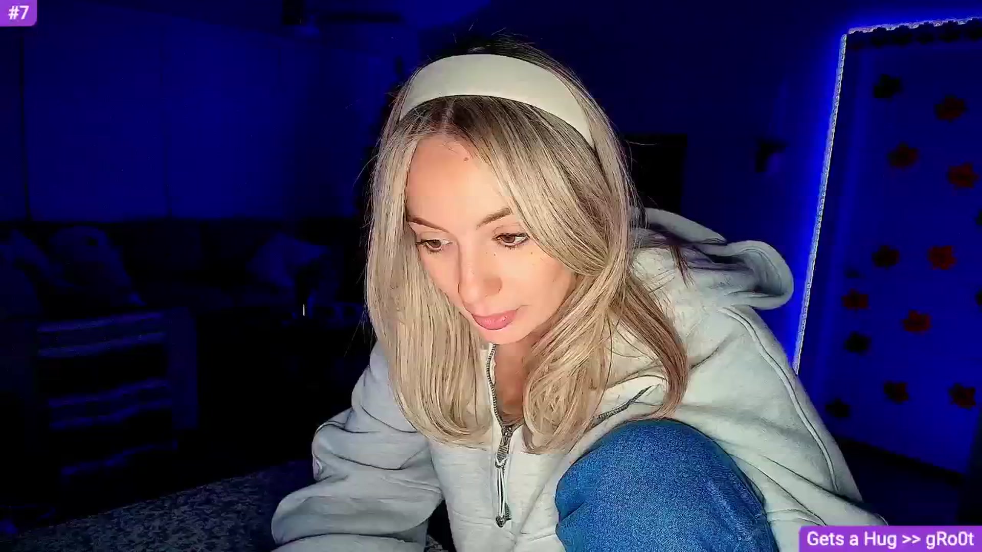 Gallery image thumbnail from Sammy_gray's myfreecams stream on, 11/22/2024, 01:42 image 17 of 20
