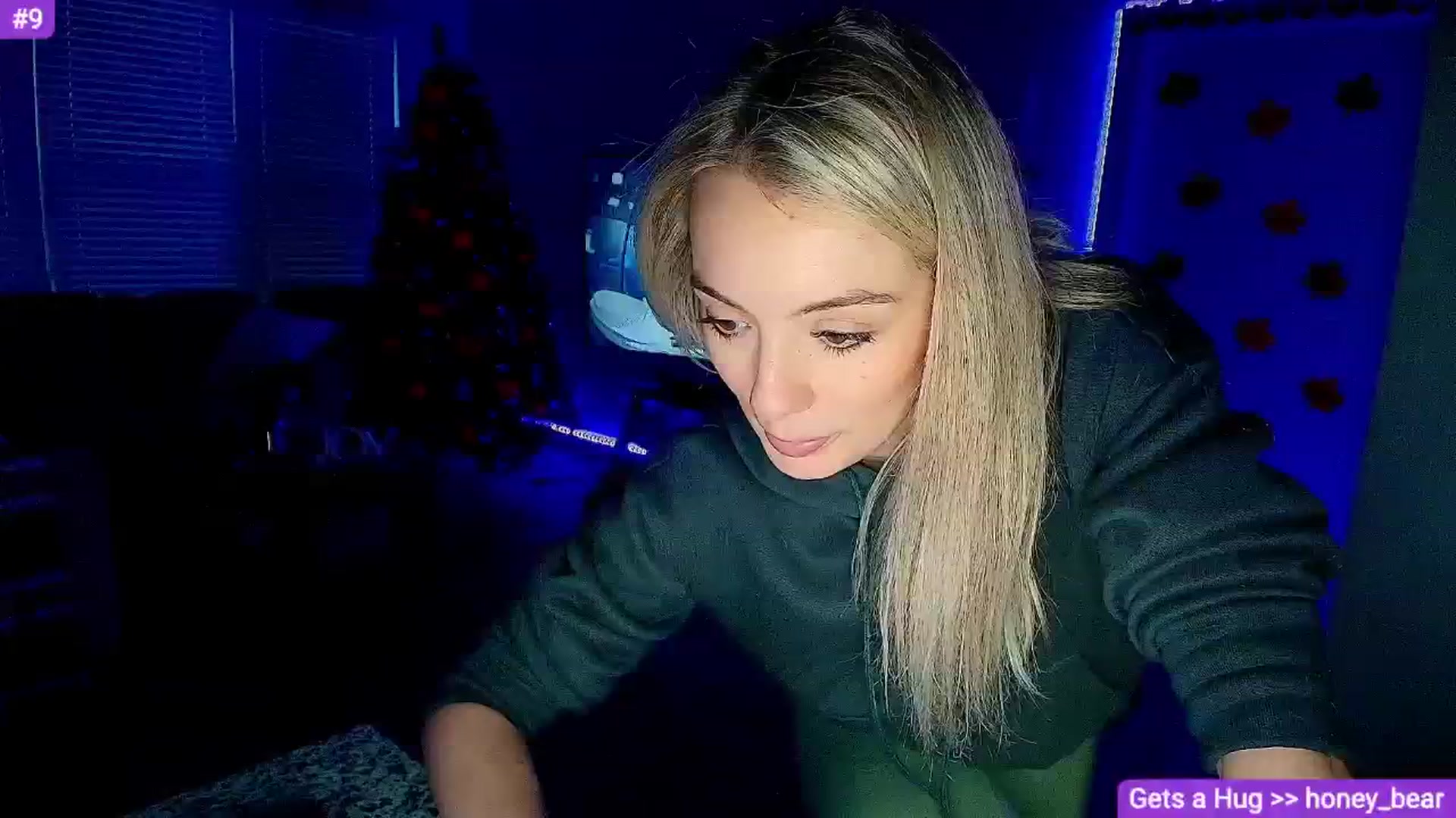 Gallery image thumbnail from Sammy_gray's myfreecams stream on, 11/25/2024, 24:50 image 16 of 20