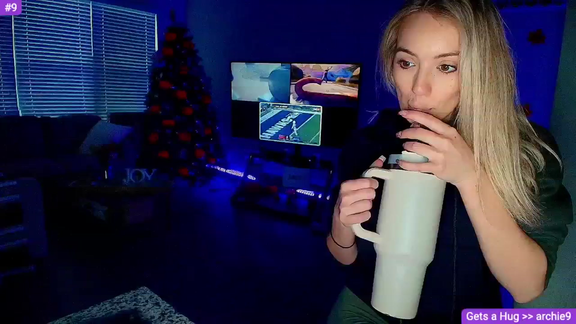 Gallery image thumbnail from Sammy_gray's myfreecams stream on, 11/25/2024, 24:50 image 13 of 20