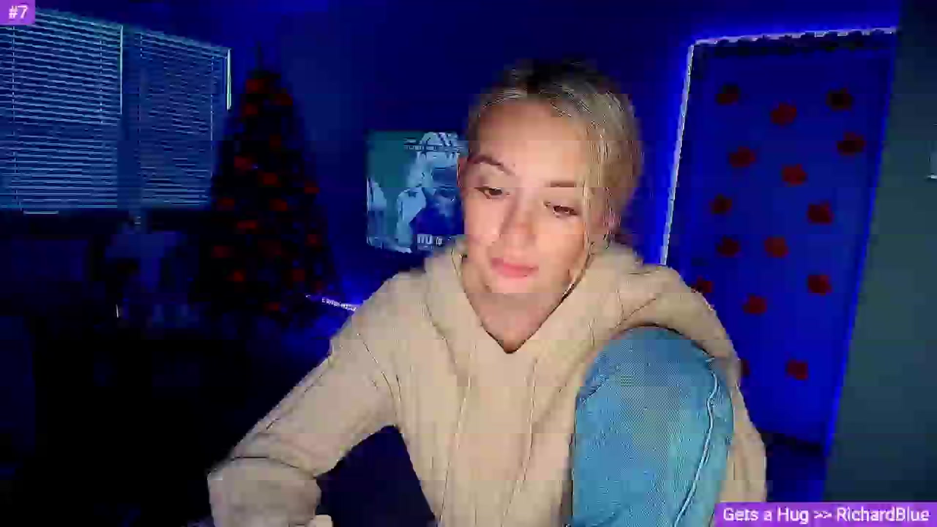 Gallery image thumbnail from Sammy_gray's myfreecams stream on, 11/29/2024, 24:04 image 18 of 20