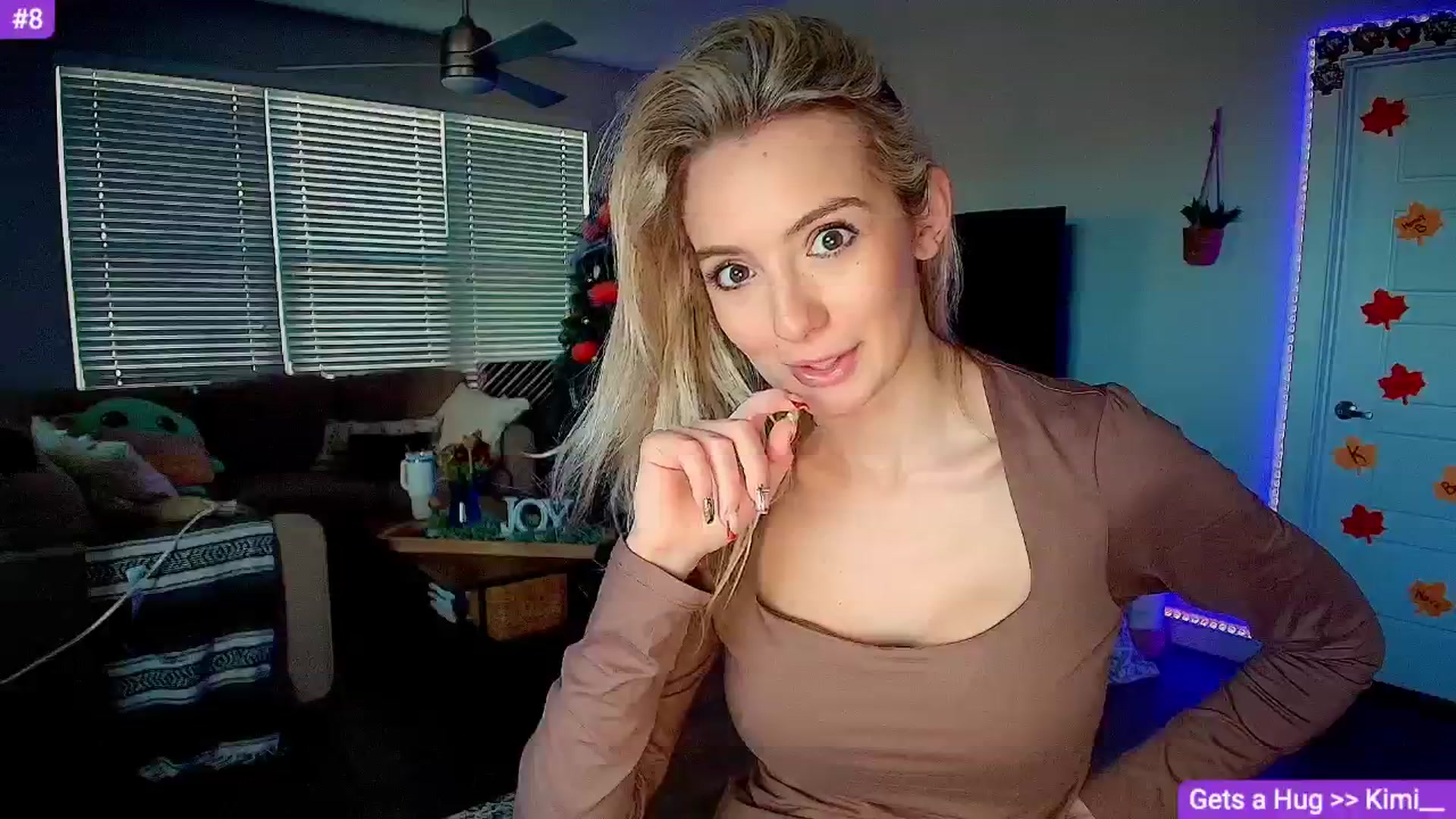 Gallery image thumbnail from Sammy_gray's myfreecams stream on, 12/01/2024, 24:03 image 11 of 20