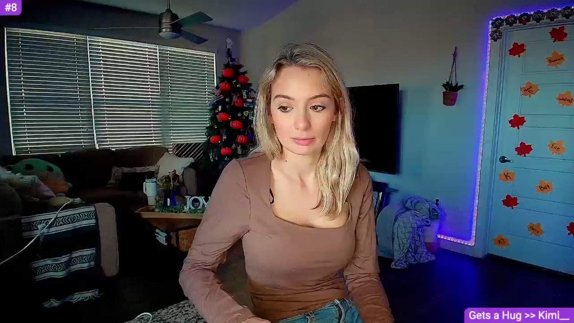 Gallery image thumbnail from Sammy_gray's myfreecams stream on, 12/01/2024, 24:03 image 7 of 20