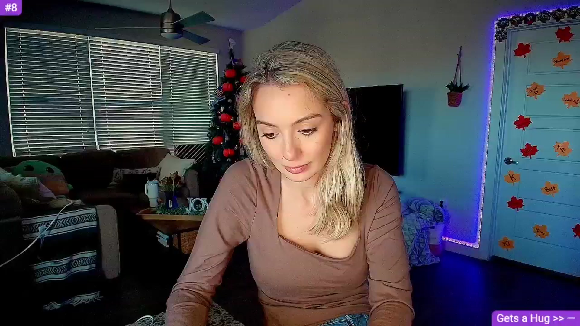 Gallery image thumbnail from Sammy_gray's myfreecams stream on, 12/01/2024, 24:03 image 6 of 20