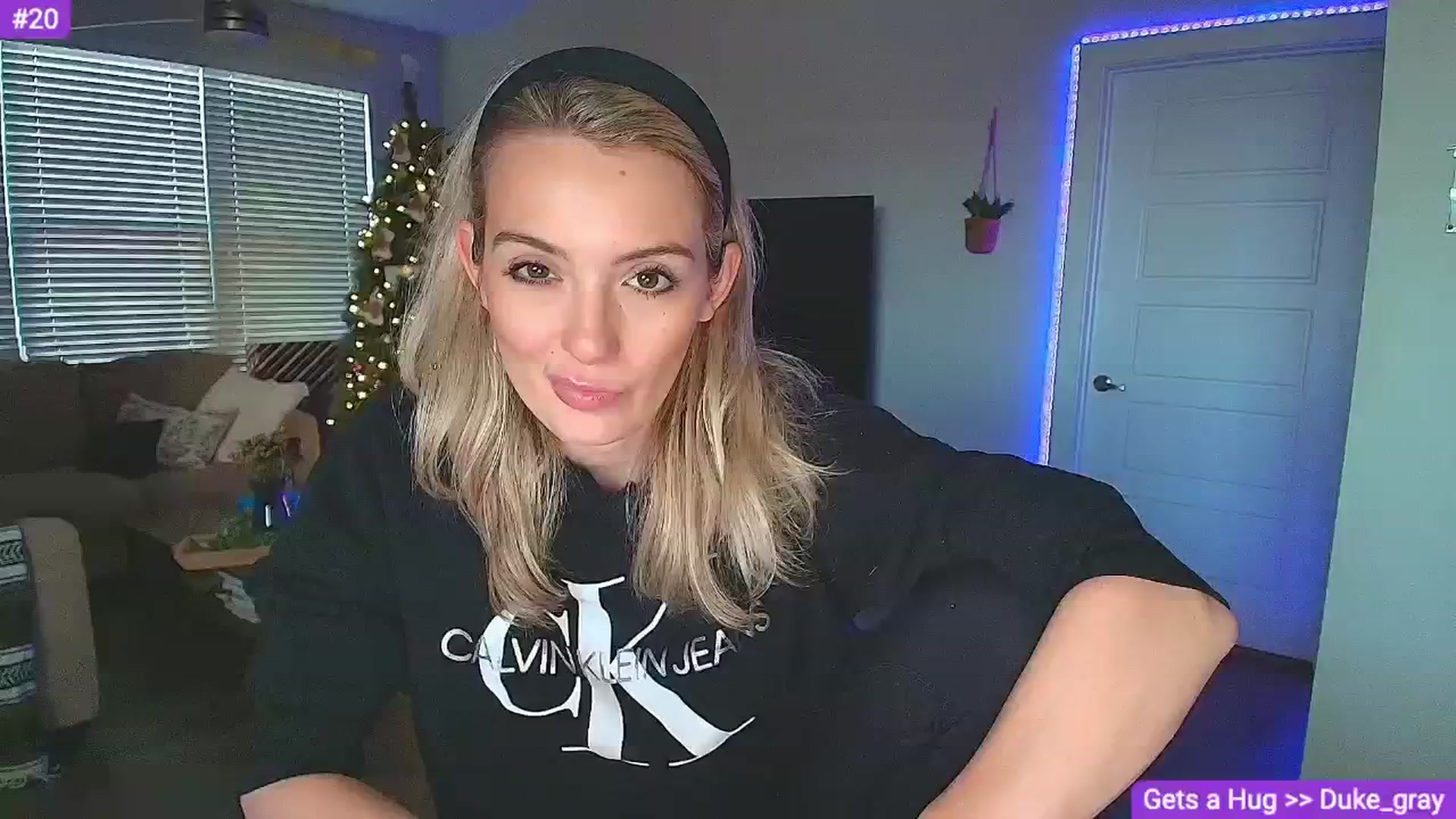 Gallery image thumbnail from Sammy_gray's myfreecams stream on, 12/04/2024, 24:56 image 7 of 20