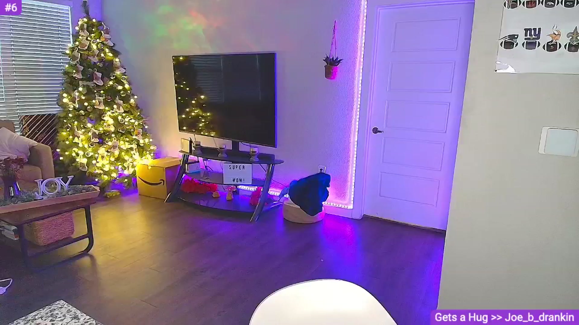 Gallery image thumbnail from Sammy_gray's myfreecams stream on, 12/12/2024, 24:00 image 8 of 20