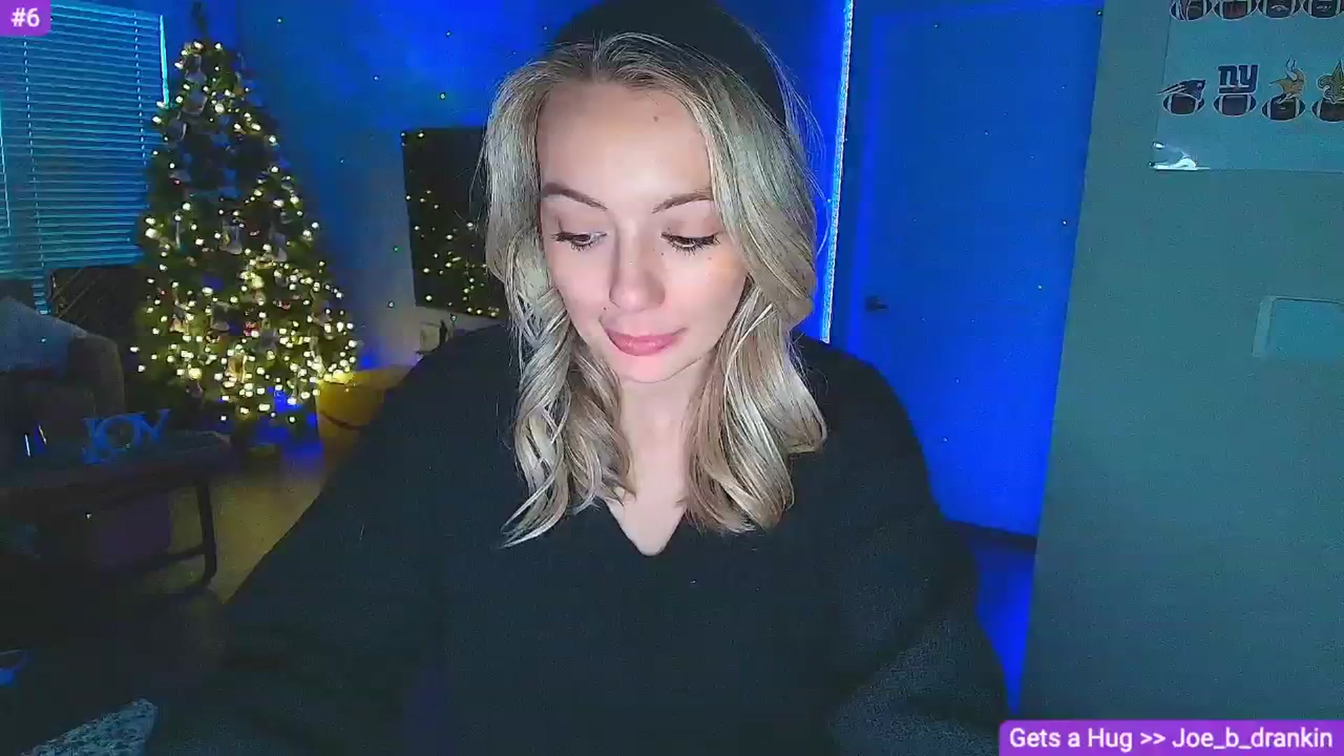 Gallery image thumbnail from Sammy_gray's myfreecams stream on, 12/12/2024, 24:00 image 15 of 20